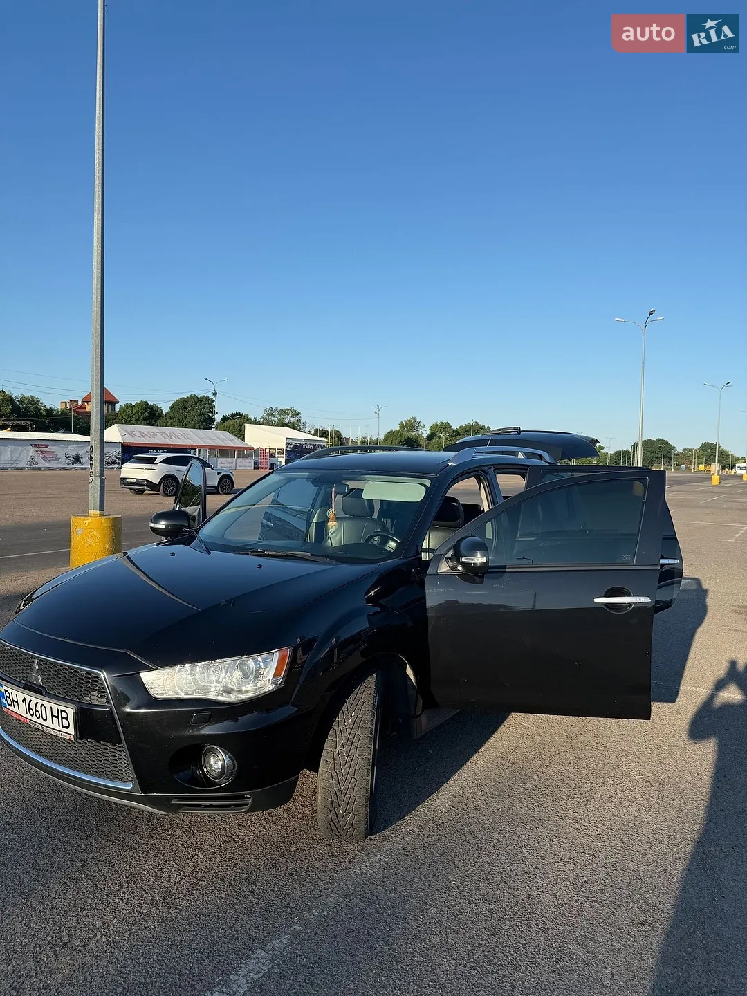 2010 Mitsubishi Outlander - мініатюра 8