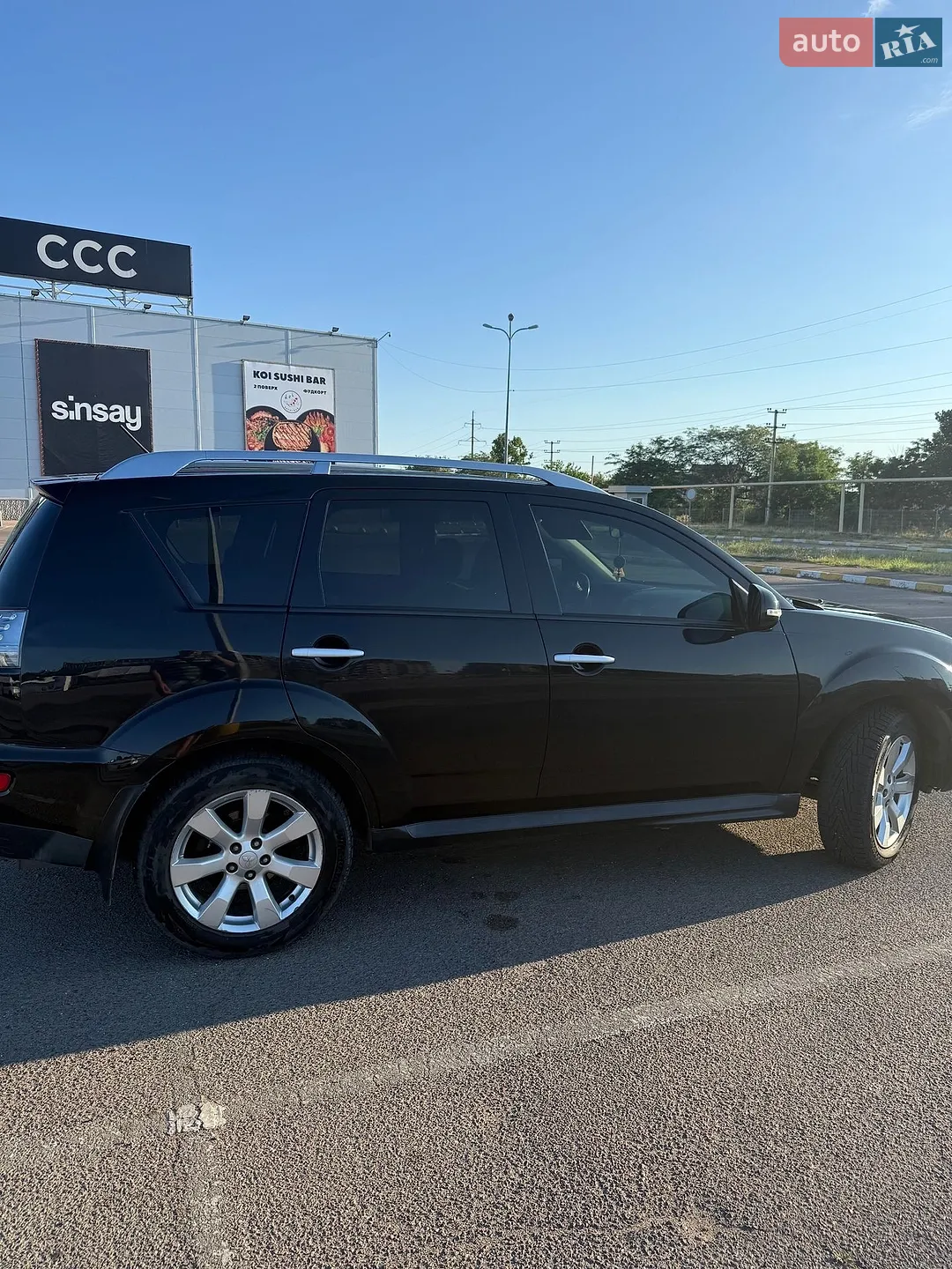 2010 Mitsubishi Outlander - мініатюра 18