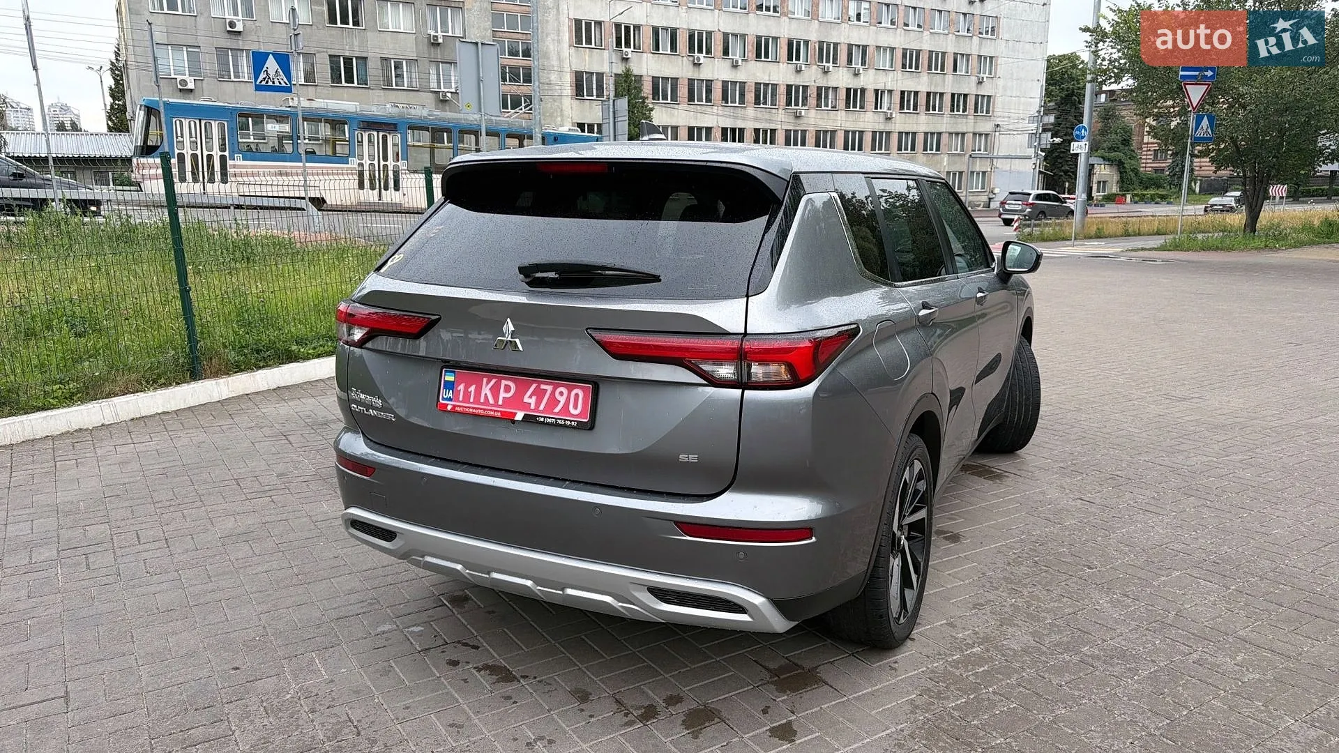 2022 Mitsubishi Outlander - мініатюра 8