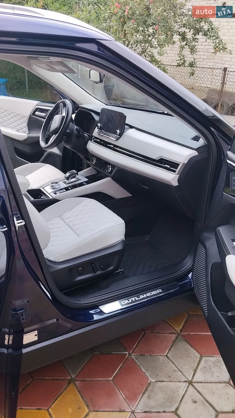 2025 Mitsubishi Outlander - мініатюра 36