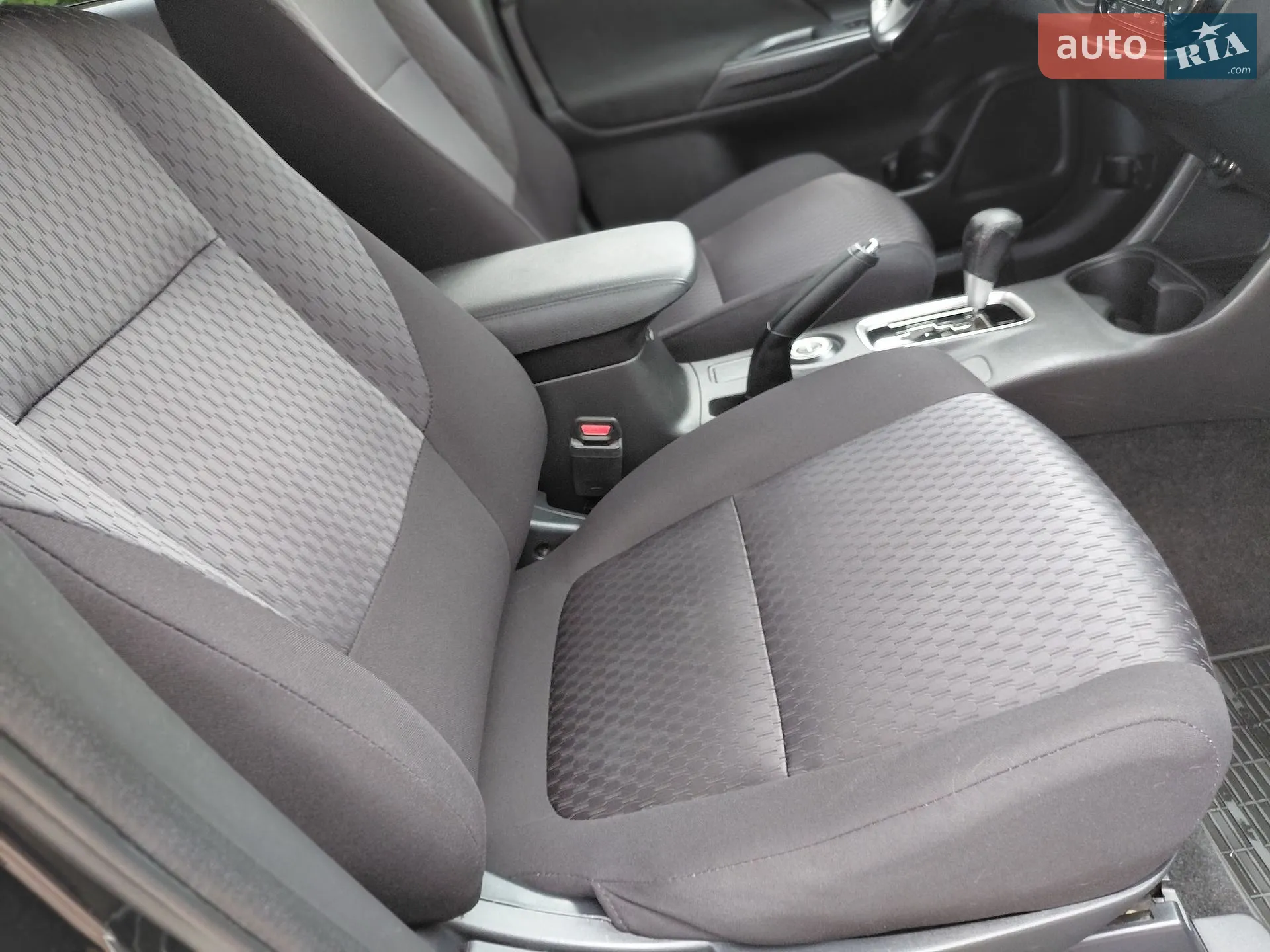 2012 Mitsubishi Outlander - мініатюра 18