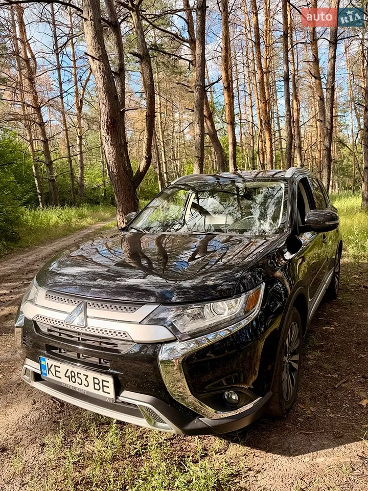 2019 Mitsubishi Outlander - мініатюра 13
