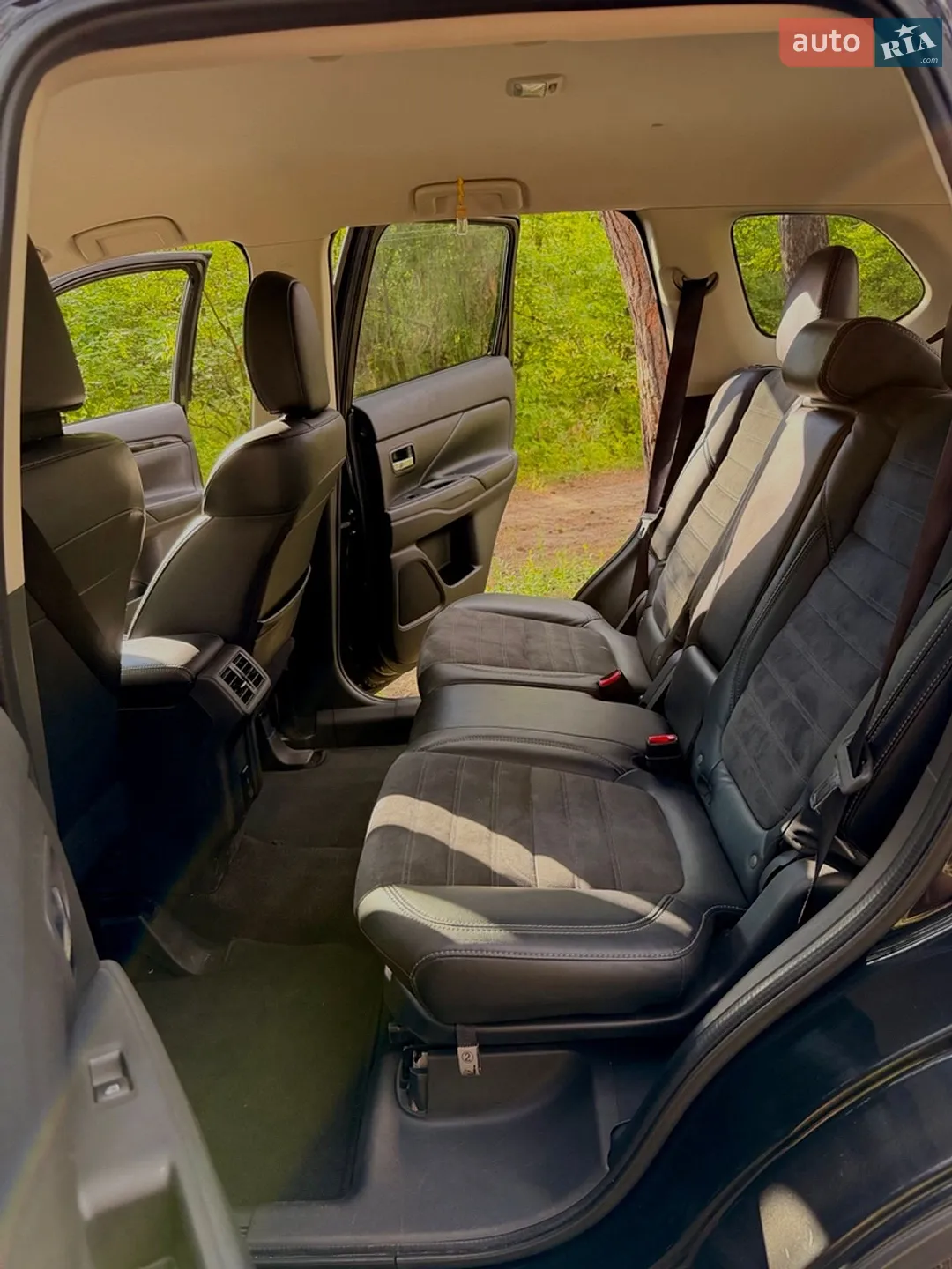2019 Mitsubishi Outlander - мініатюра 14