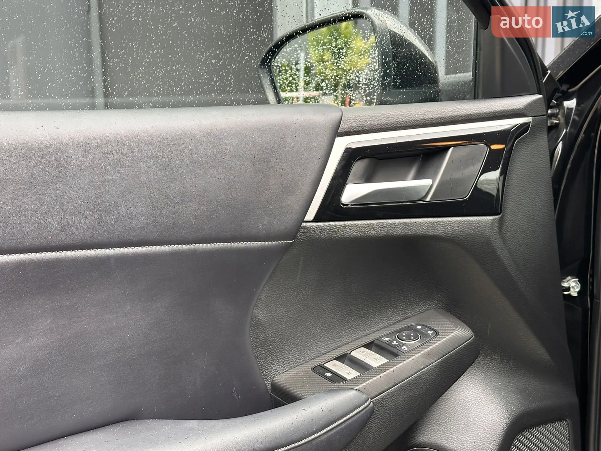 2023 Mitsubishi Outlander - мініатюра 21