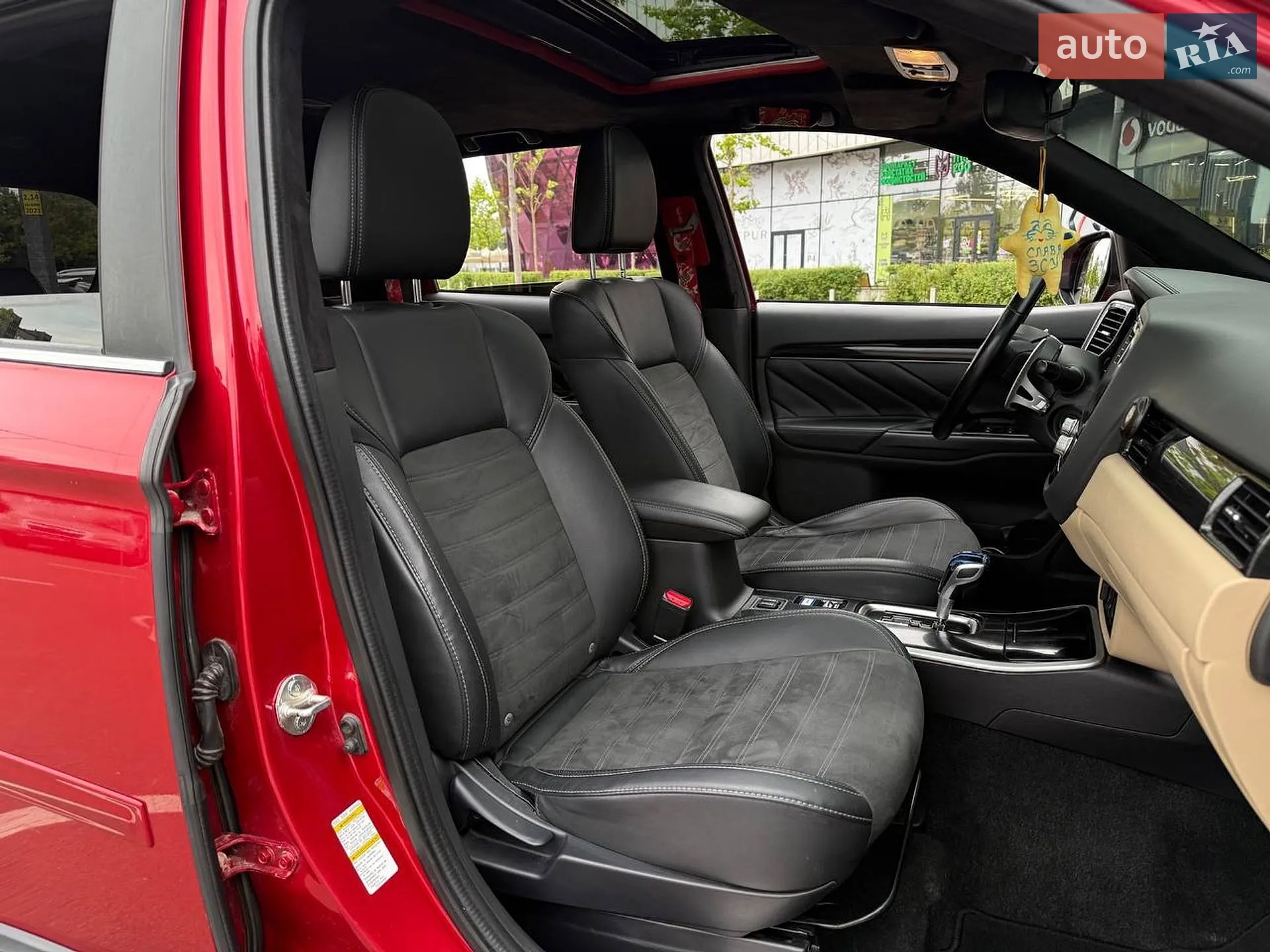 2016 Mitsubishi Outlander - мініатюра 15