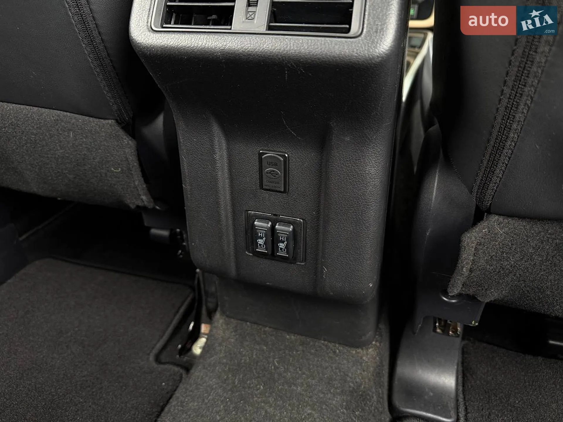 2016 Mitsubishi Outlander - мініатюра 27