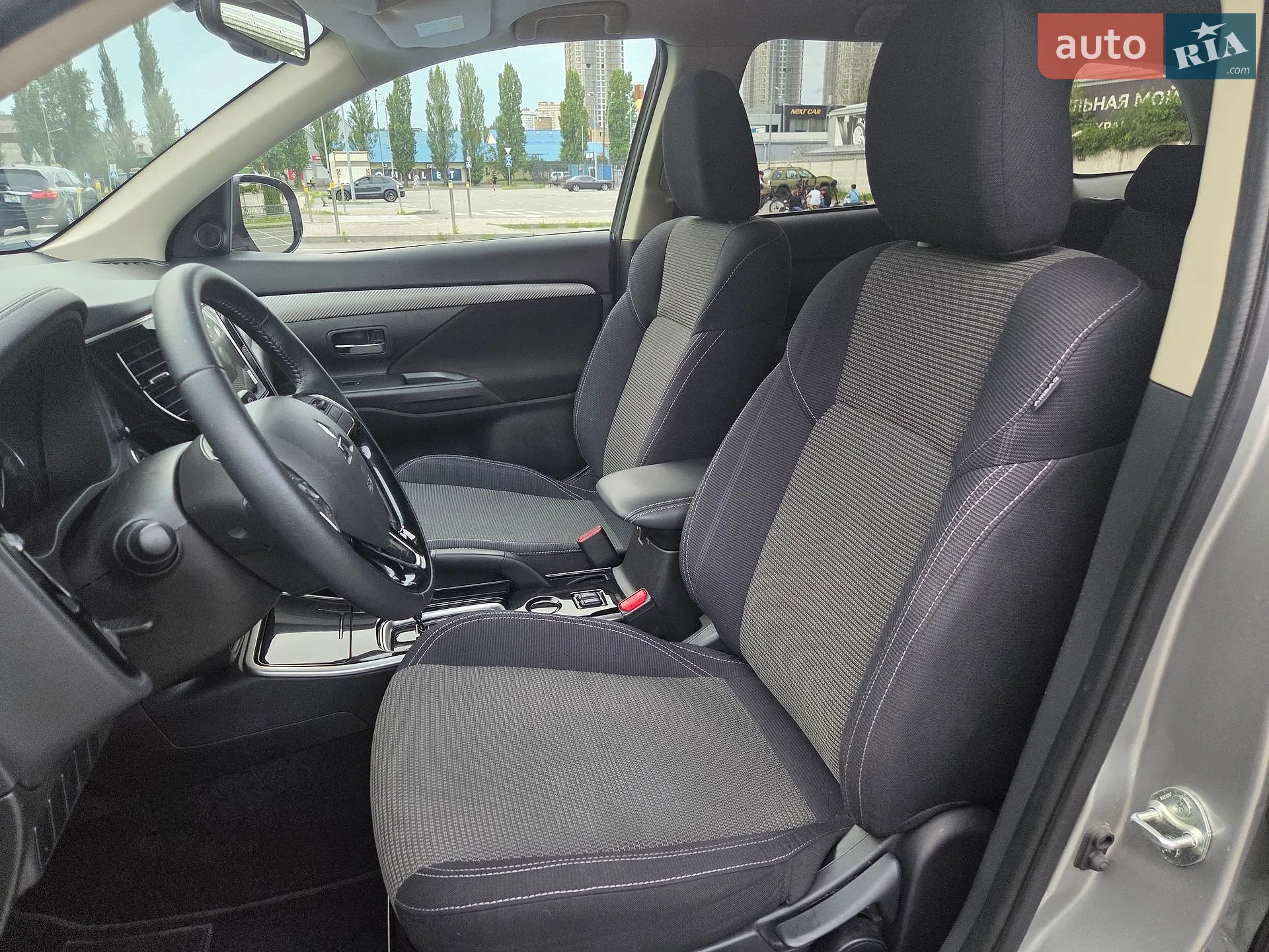 2021 Mitsubishi Outlander - мініатюра 19