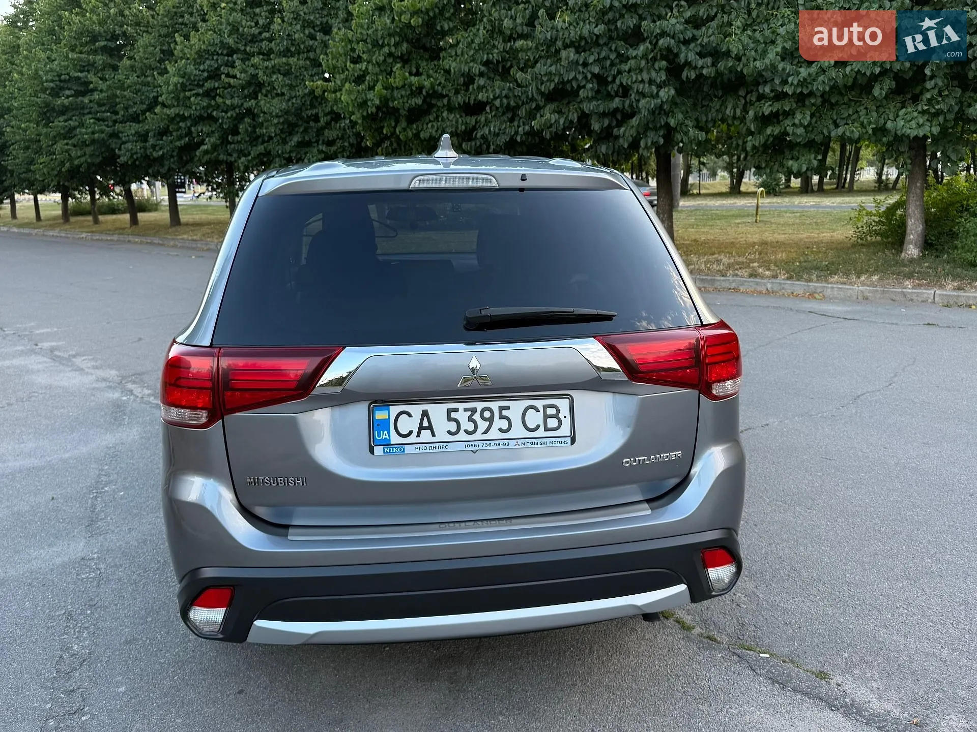 2018 Mitsubishi Outlander - мініатюра 12
