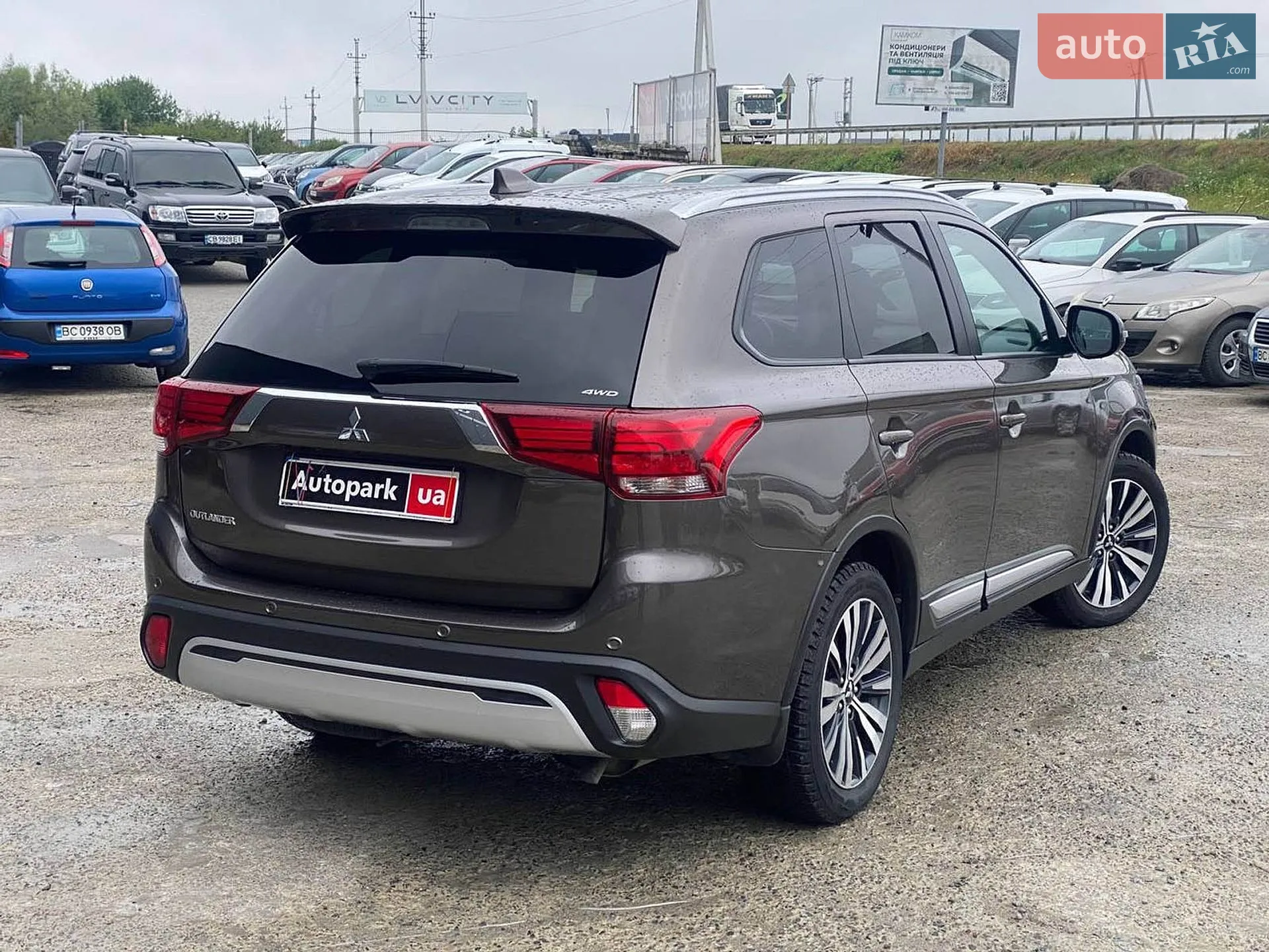 2019 Mitsubishi Outlander - мініатюра 6