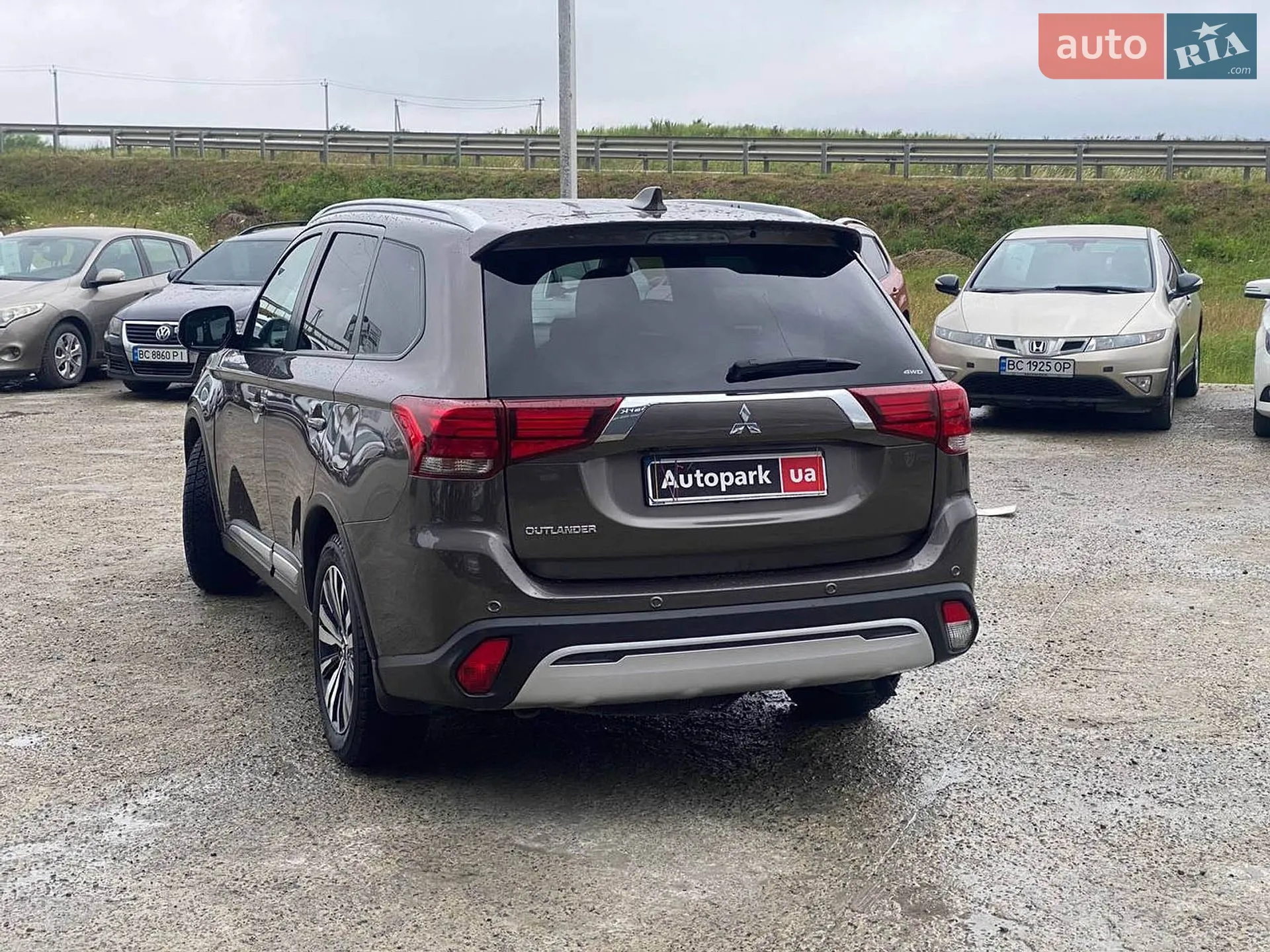 2019 Mitsubishi Outlander - мініатюра 8