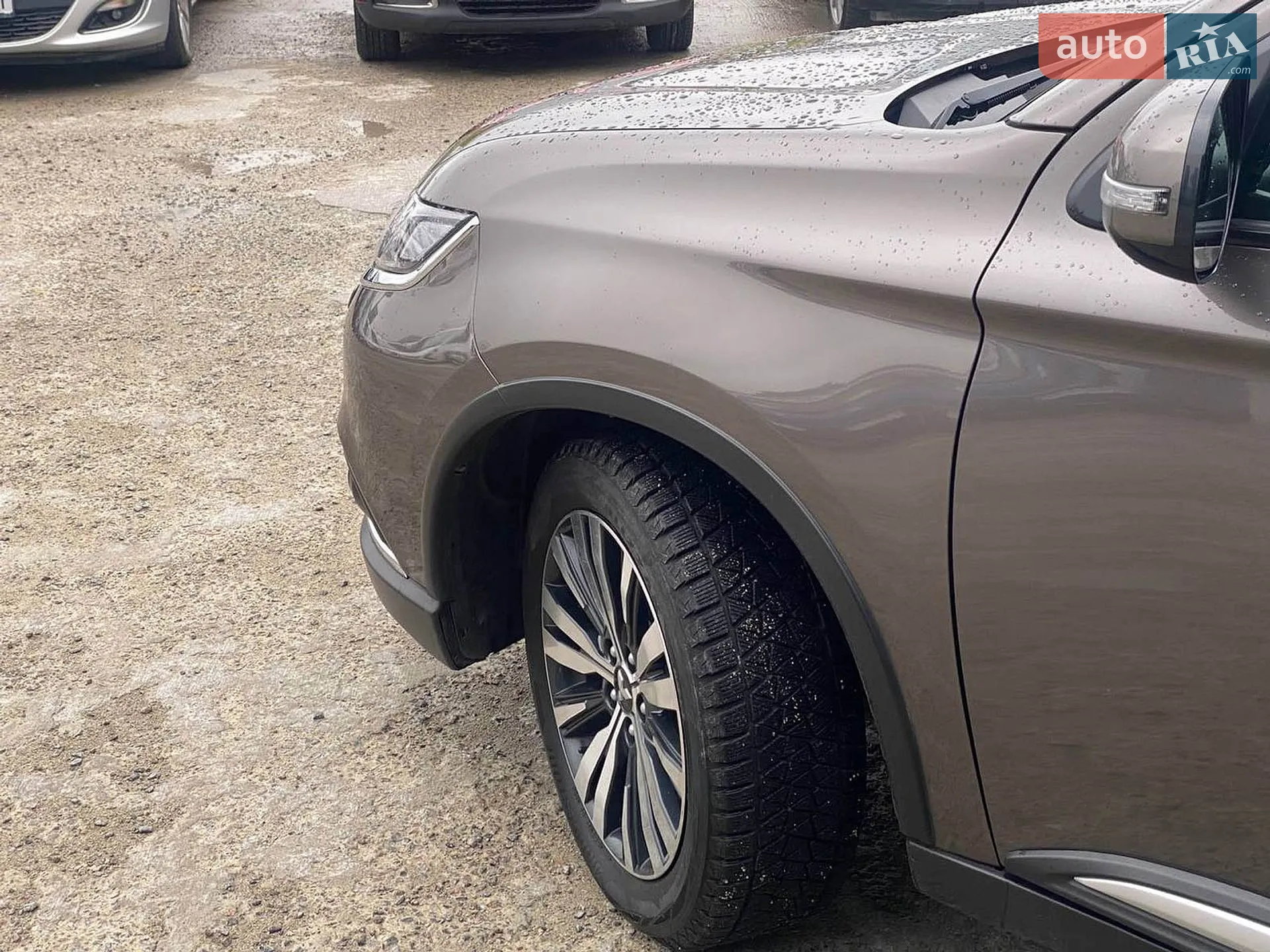 2019 Mitsubishi Outlander - мініатюра 16