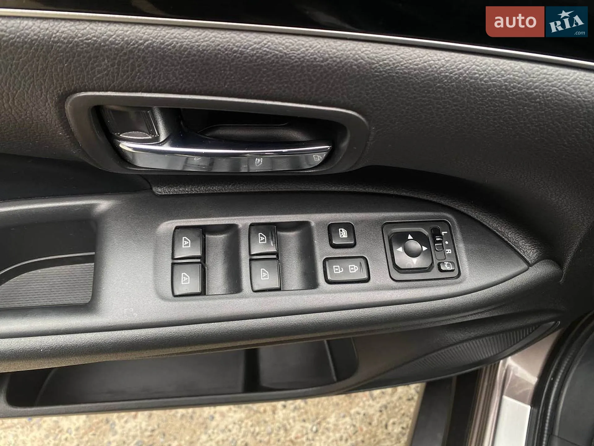 2019 Mitsubishi Outlander - мініатюра 20