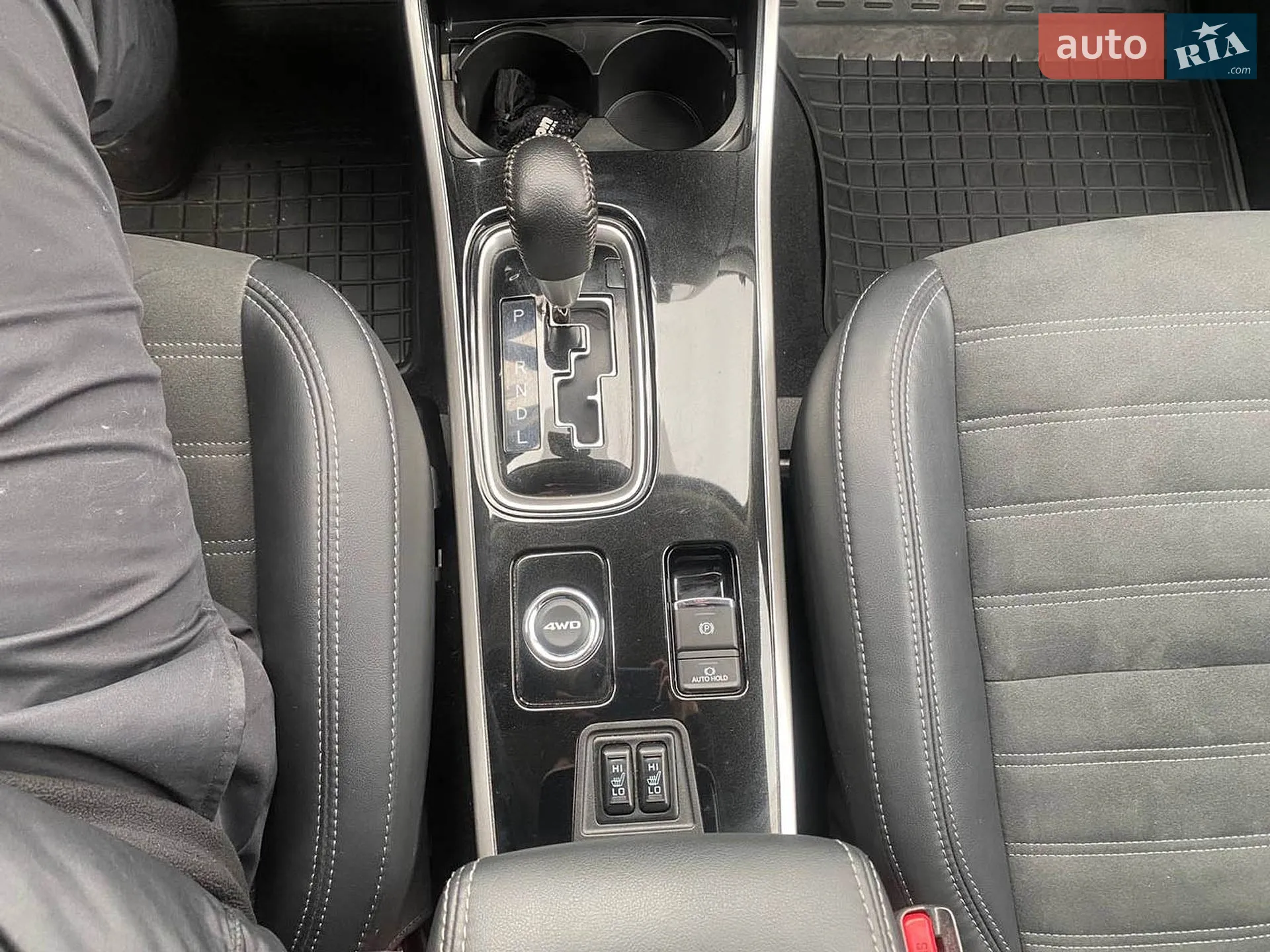 2019 Mitsubishi Outlander - мініатюра 25