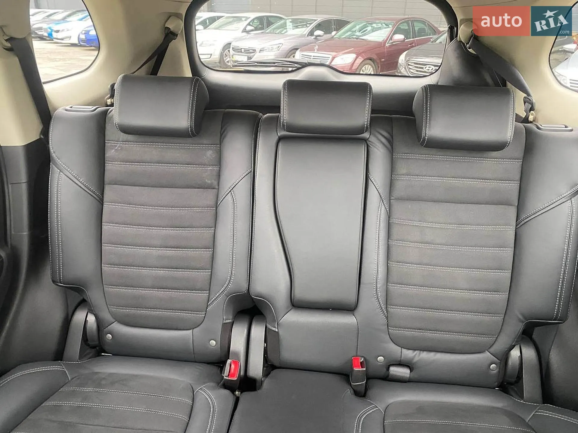2019 Mitsubishi Outlander - мініатюра 27
