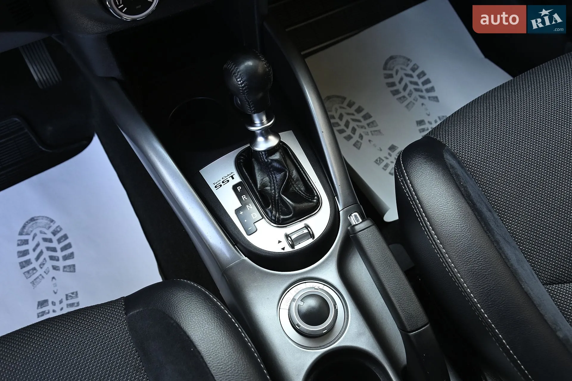 2010 Mitsubishi Outlander - мініатюра 23