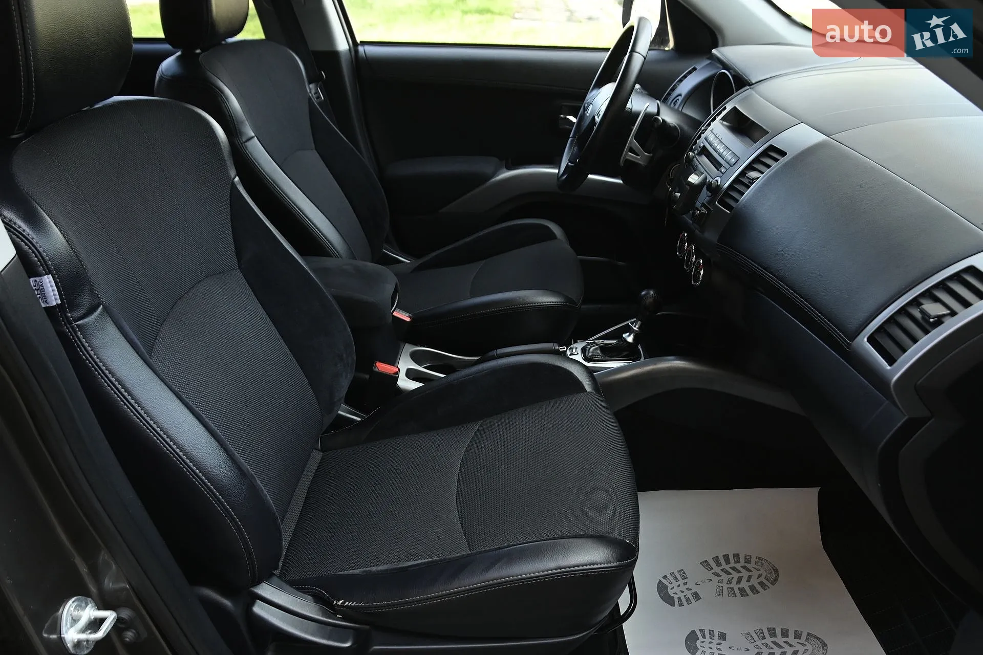 2010 Mitsubishi Outlander - мініатюра 35