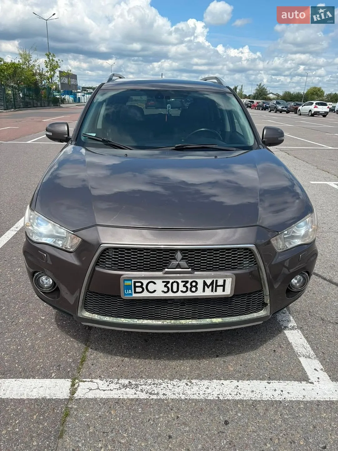 2010 Mitsubishi Outlander - фото 1