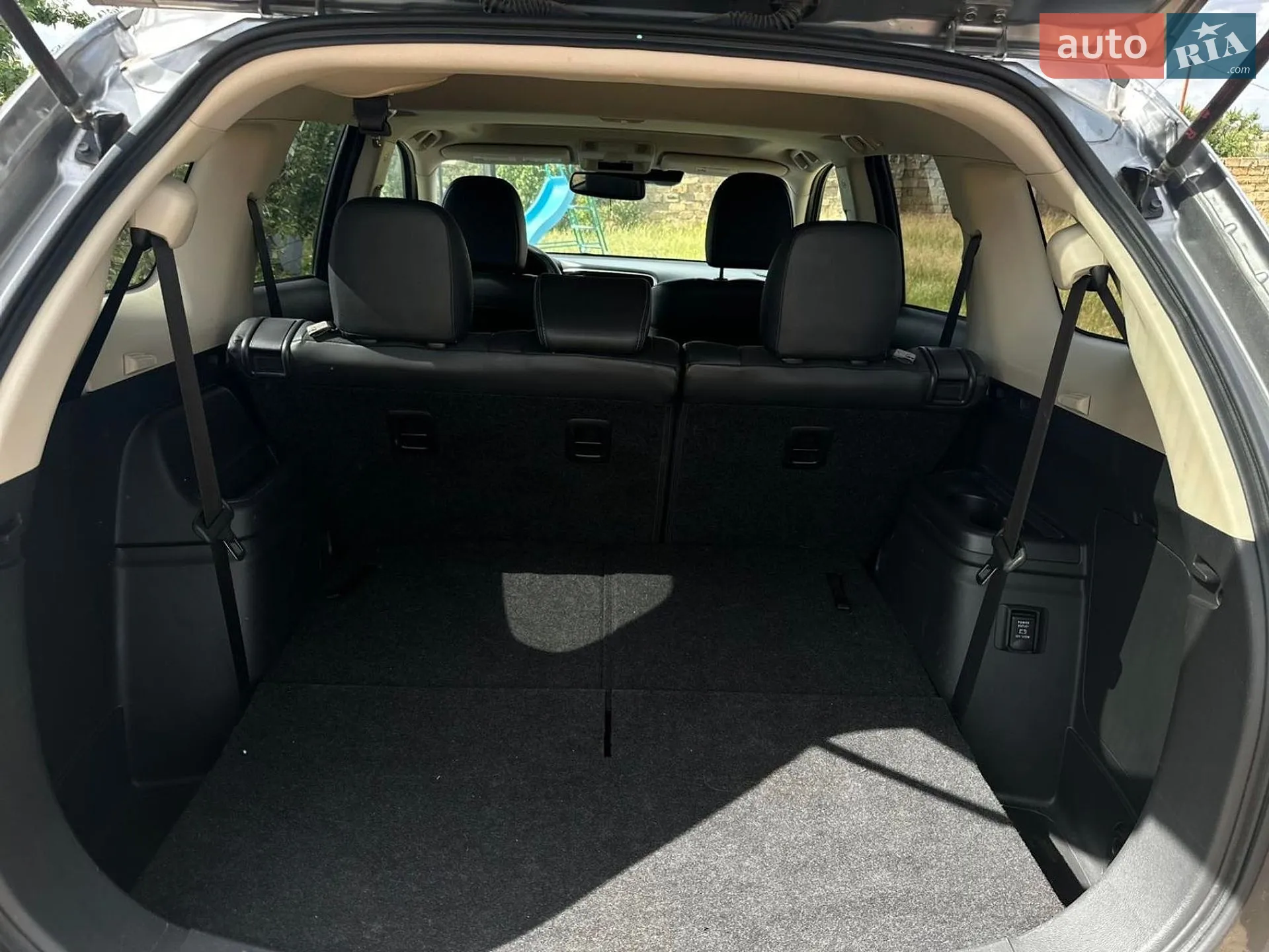 2019 Mitsubishi Outlander - мініатюра 13