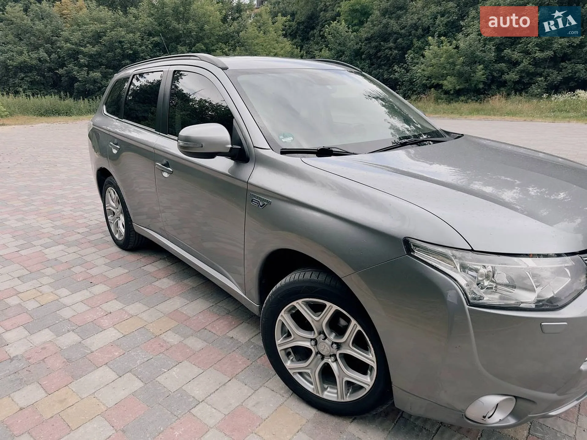 2014 Mitsubishi Outlander - мініатюра 3