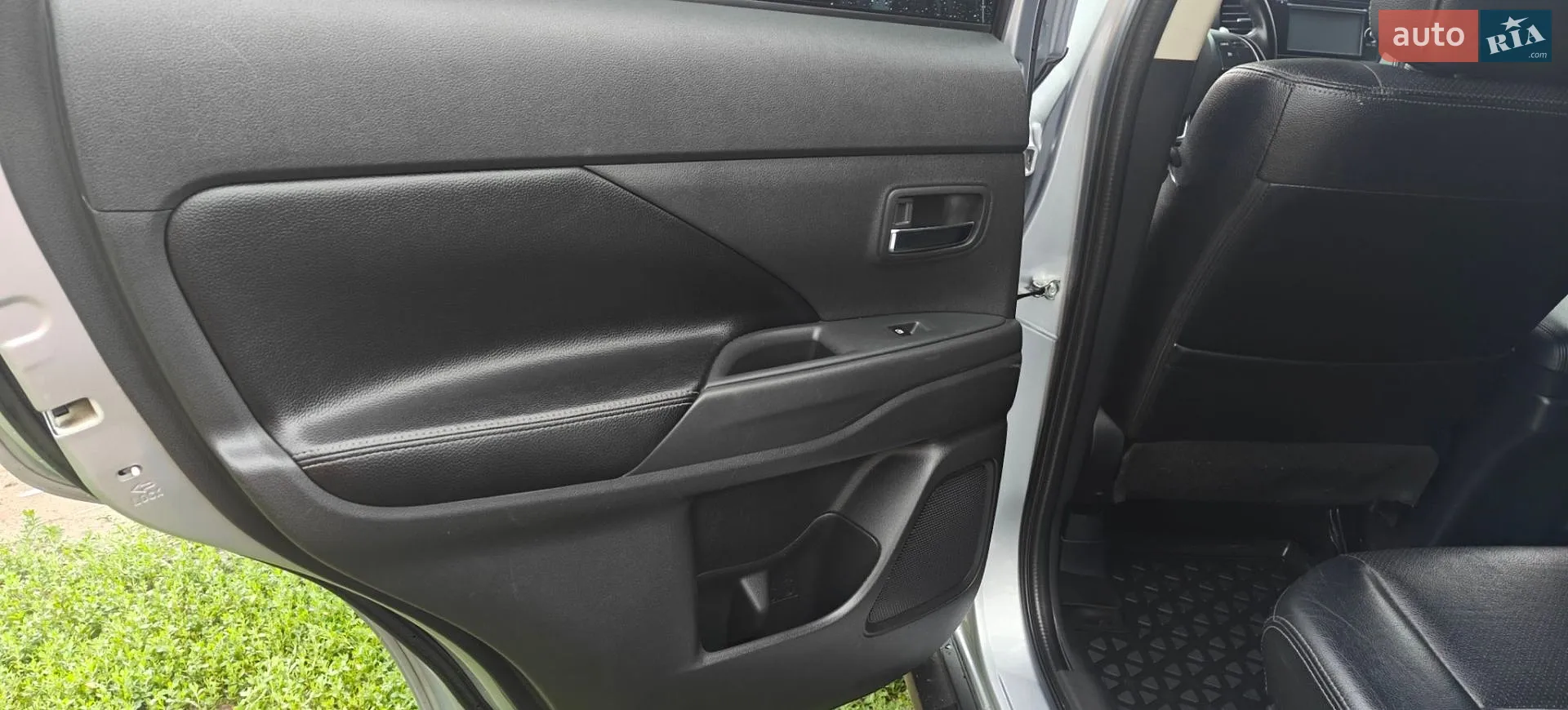 2016 Mitsubishi Outlander - мініатюра 34