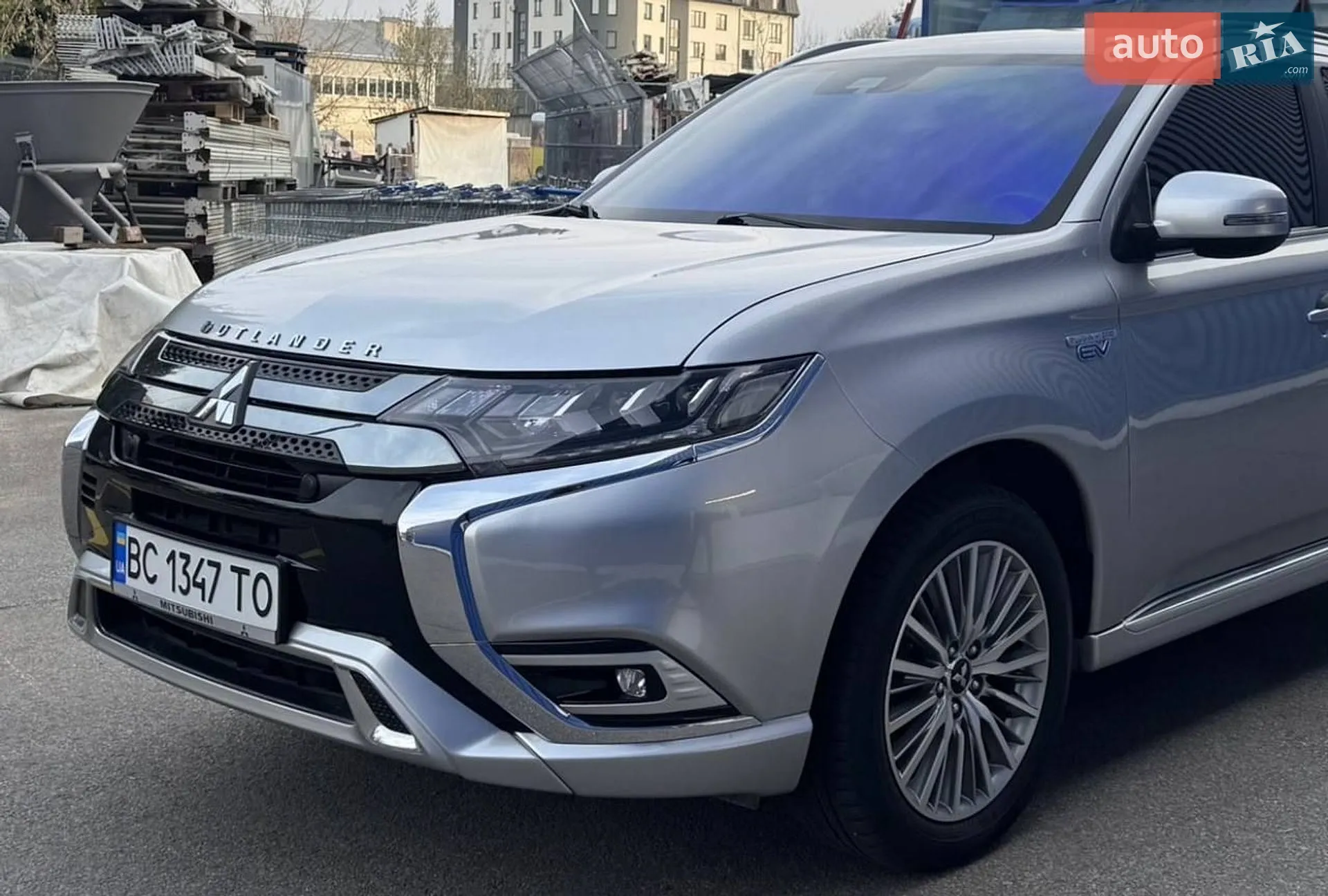 2020 Mitsubishi Outlander - мініатюра 8