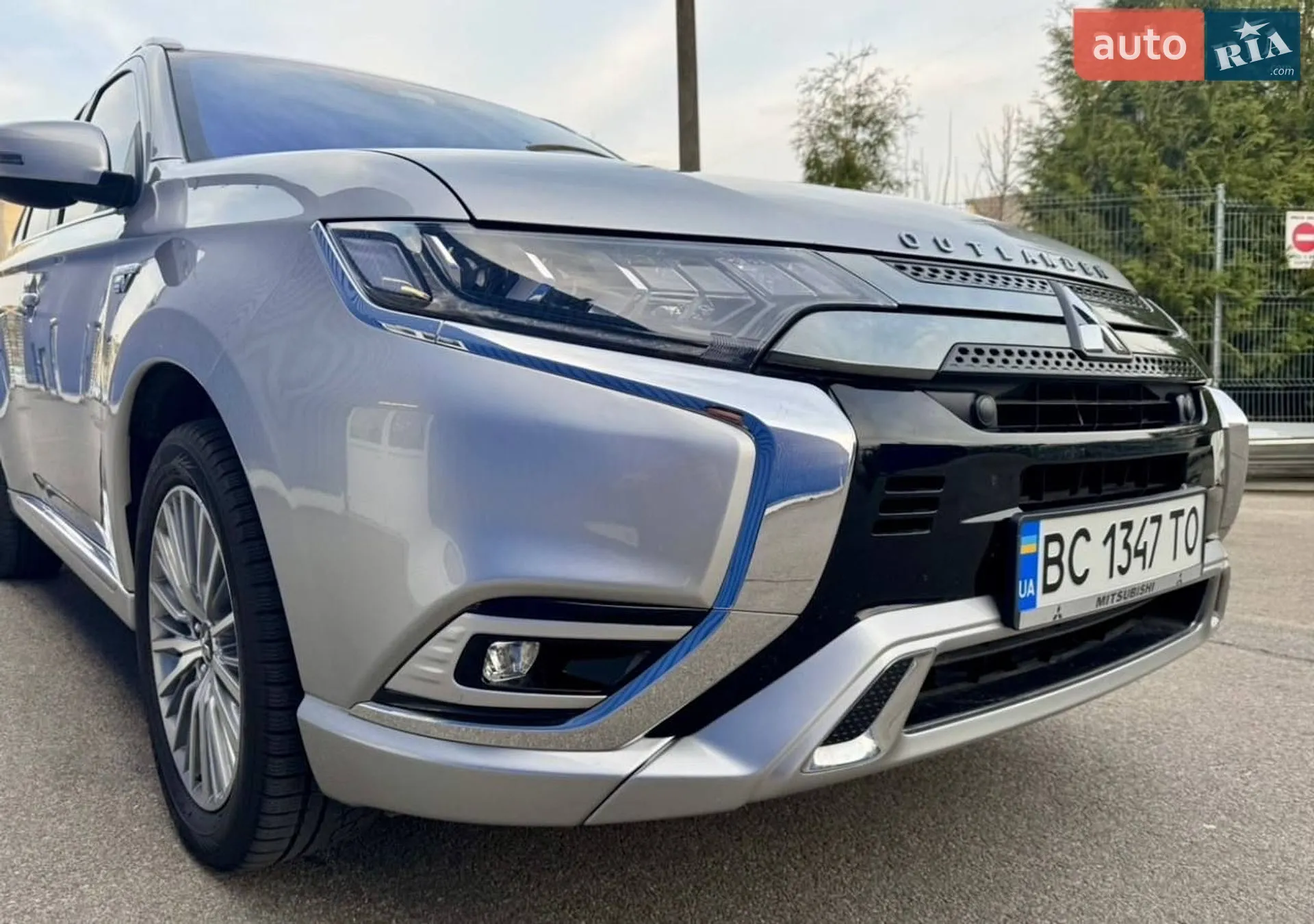 2020 Mitsubishi Outlander - мініатюра 20