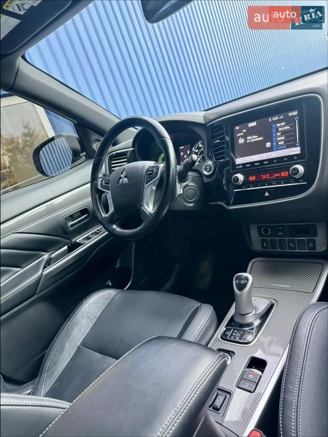 2020 Mitsubishi Outlander - мініатюра 38