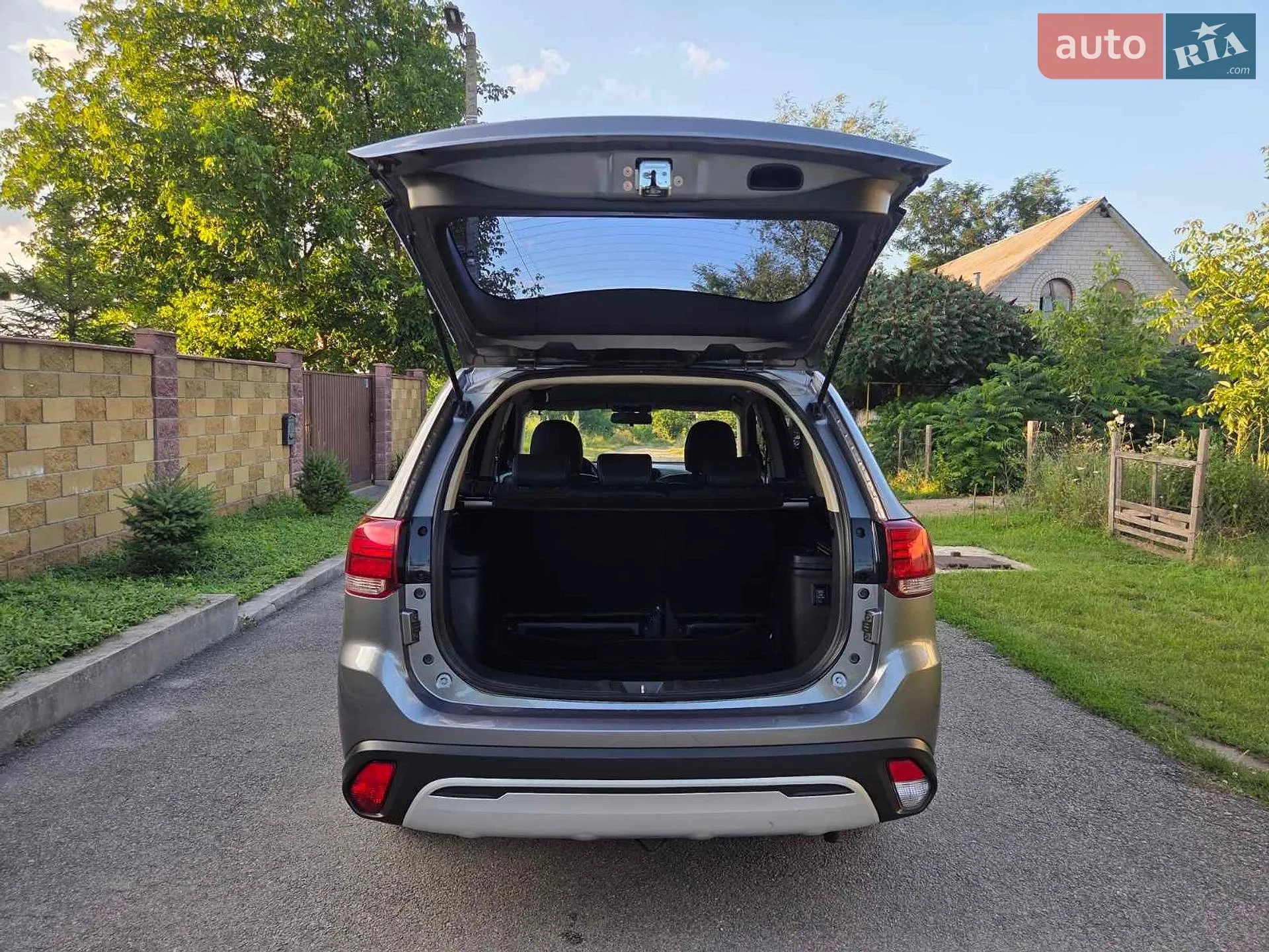 2021 Mitsubishi Outlander - мініатюра 23