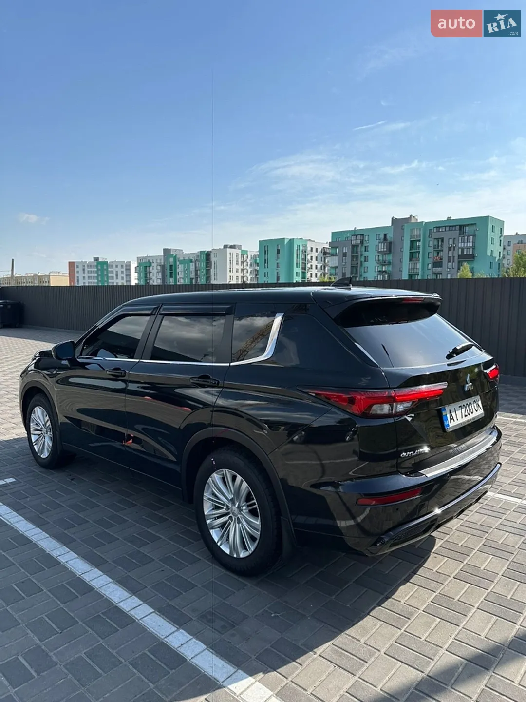 2021 Mitsubishi Outlander - мініатюра 7