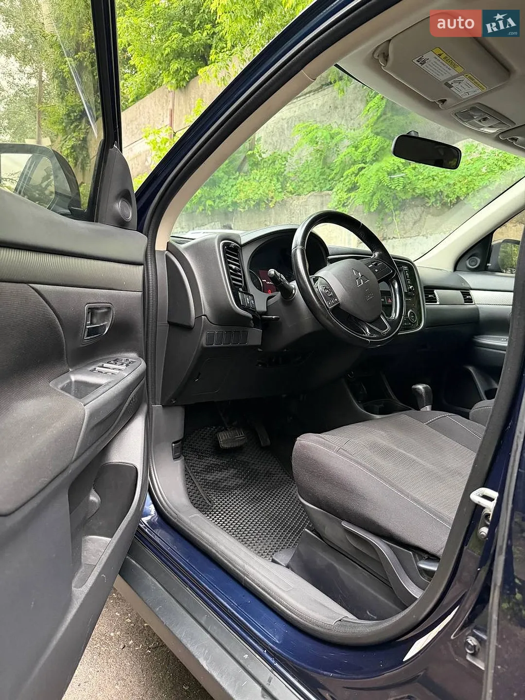 2015 Mitsubishi Outlander - мініатюра 10