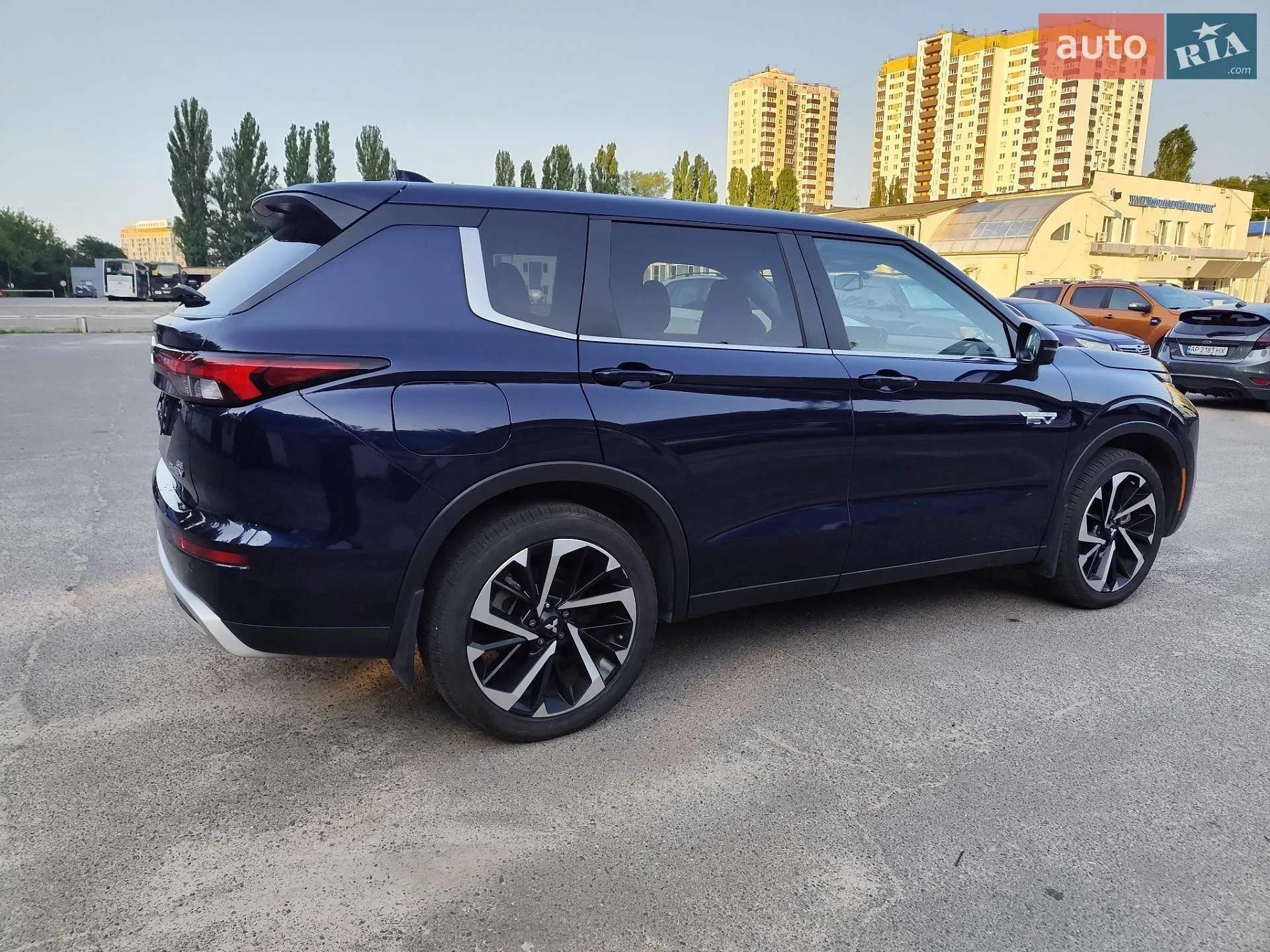 2025 Mitsubishi Outlander - мініатюра 9
