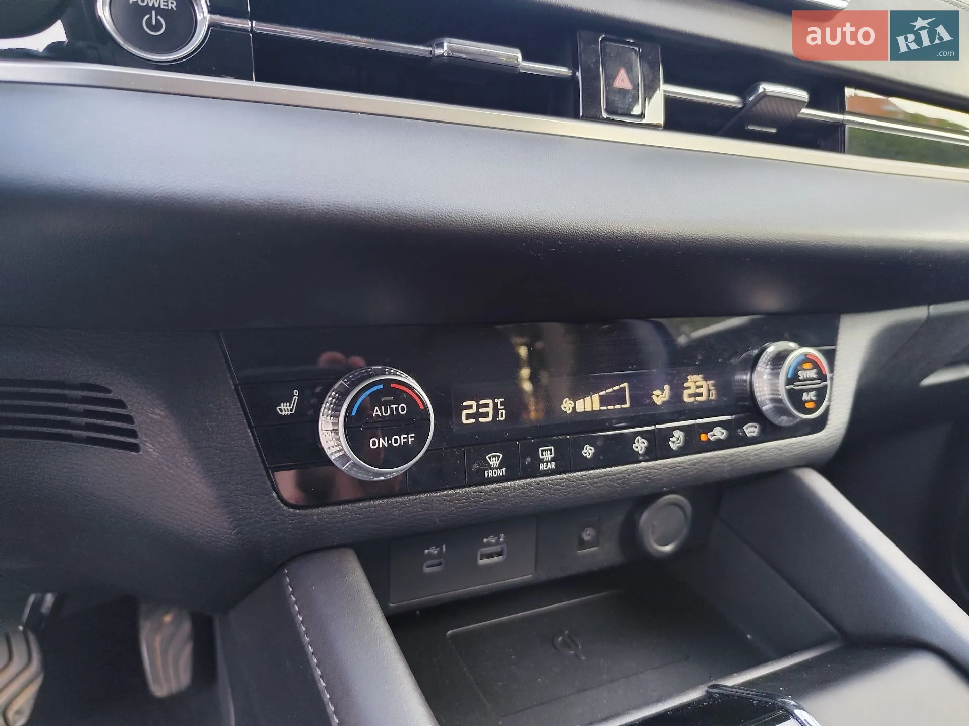 2025 Mitsubishi Outlander - мініатюра 20