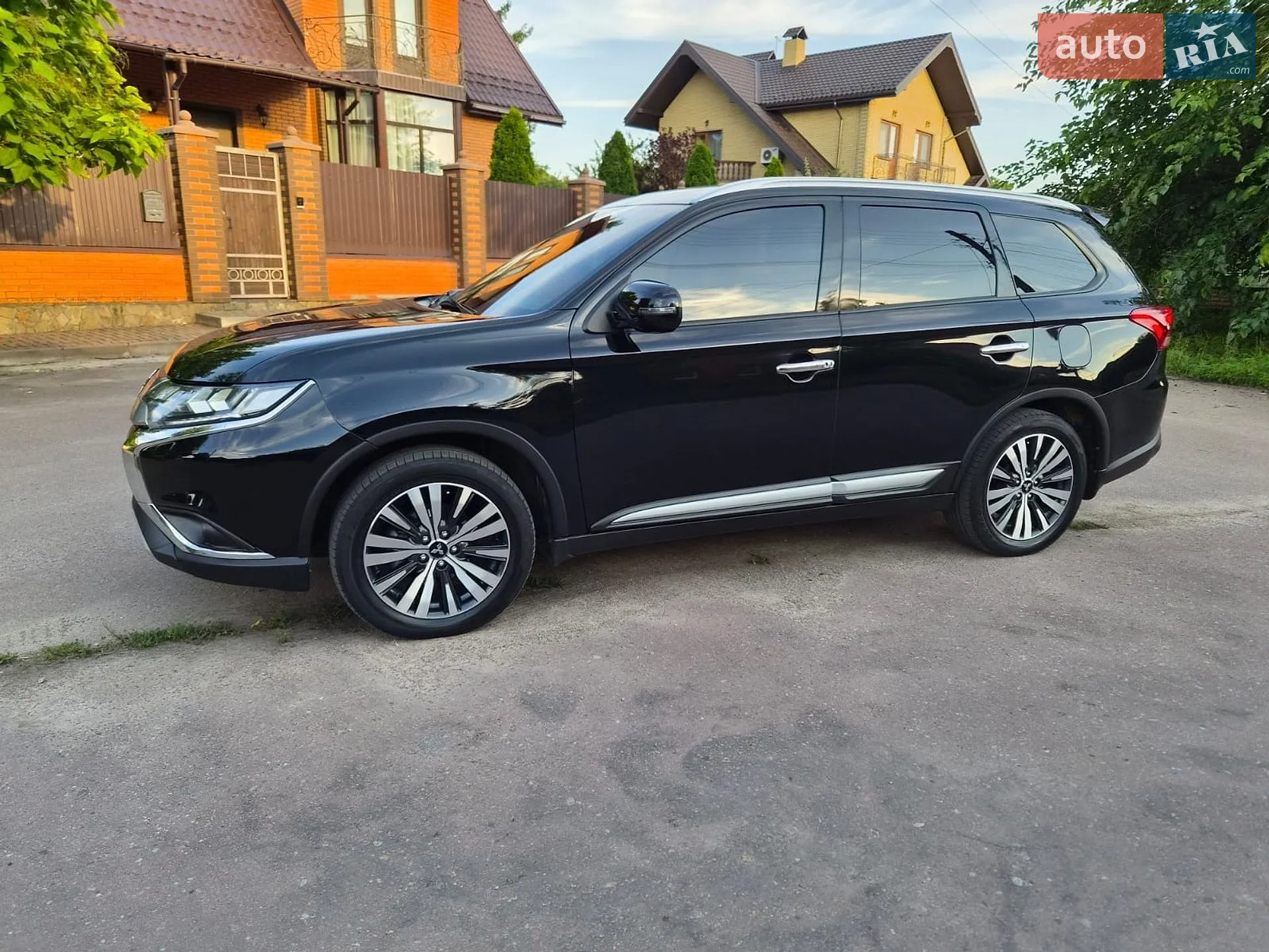 2019 Mitsubishi Outlander - мініатюра 4