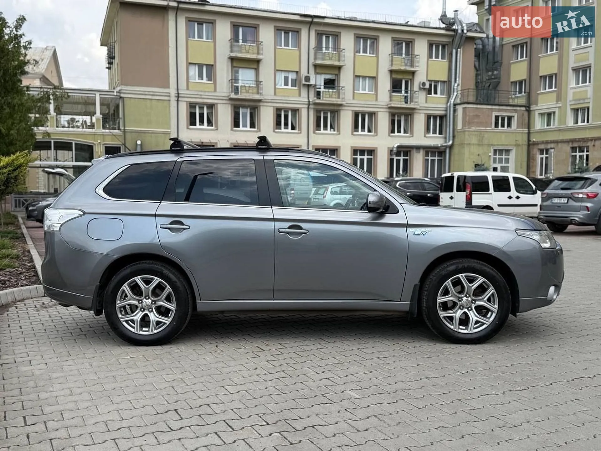 2014 Mitsubishi Outlander - мініатюра 11