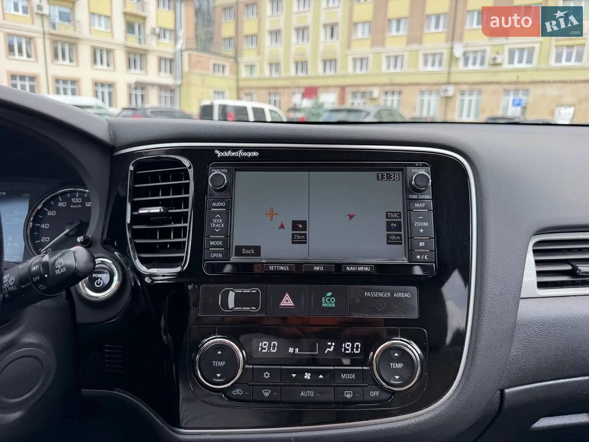 2014 Mitsubishi Outlander - мініатюра 59