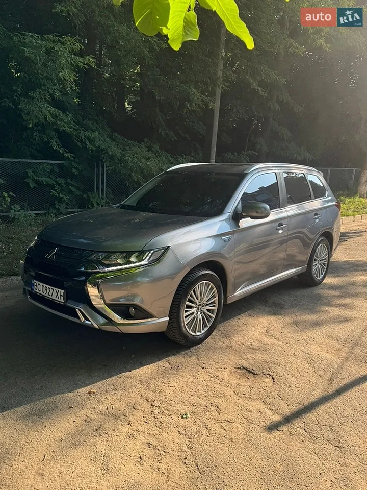 2021 Mitsubishi Outlander - мініатюра 35