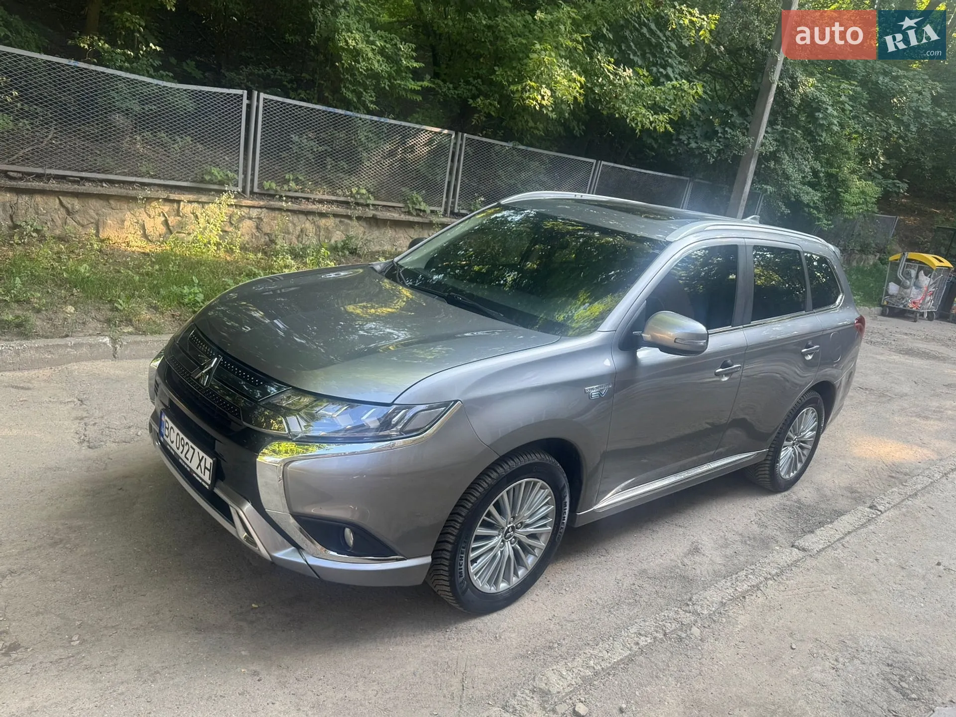 2021 Mitsubishi Outlander - мініатюра 6
