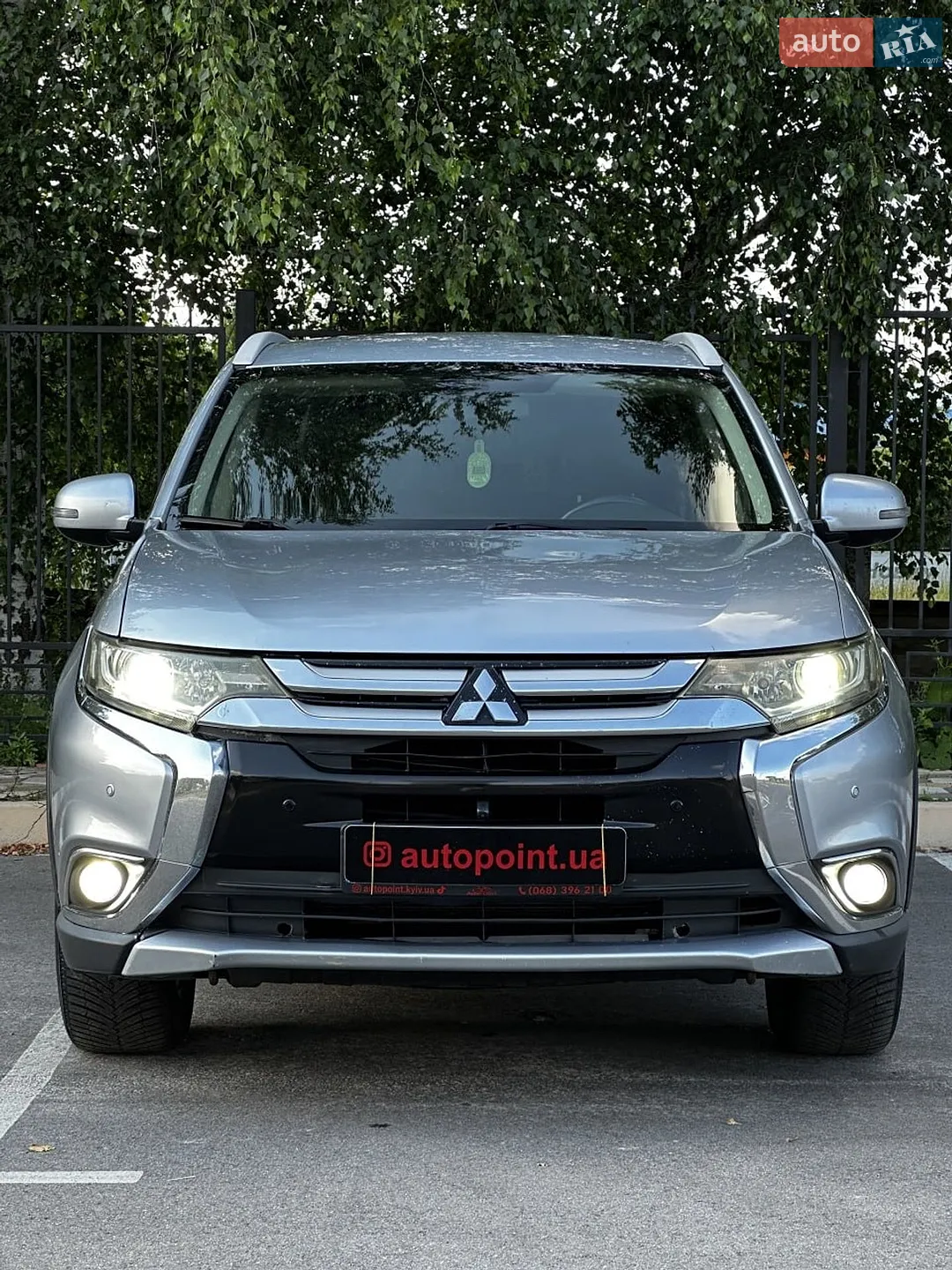 2017 Mitsubishi Outlander - мініатюра 2
