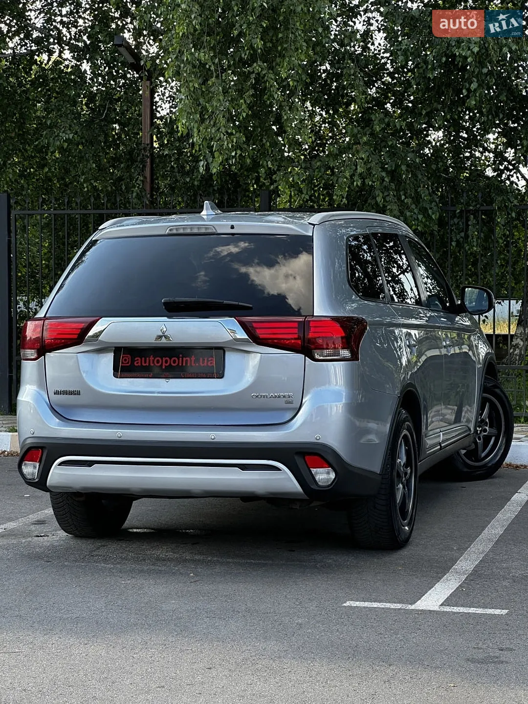 2017 Mitsubishi Outlander - мініатюра 10