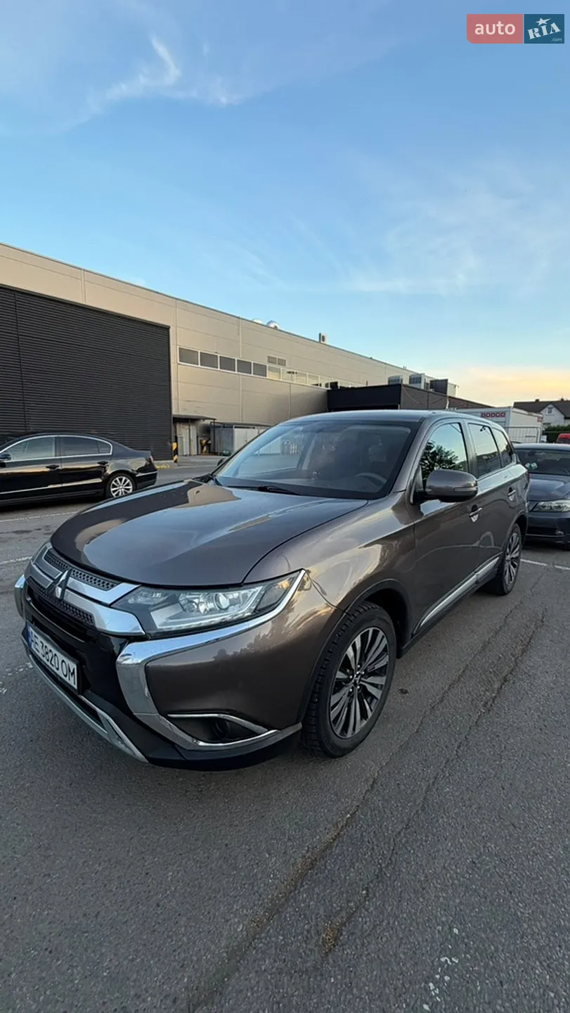 2018 Mitsubishi Outlander - мініатюра 2