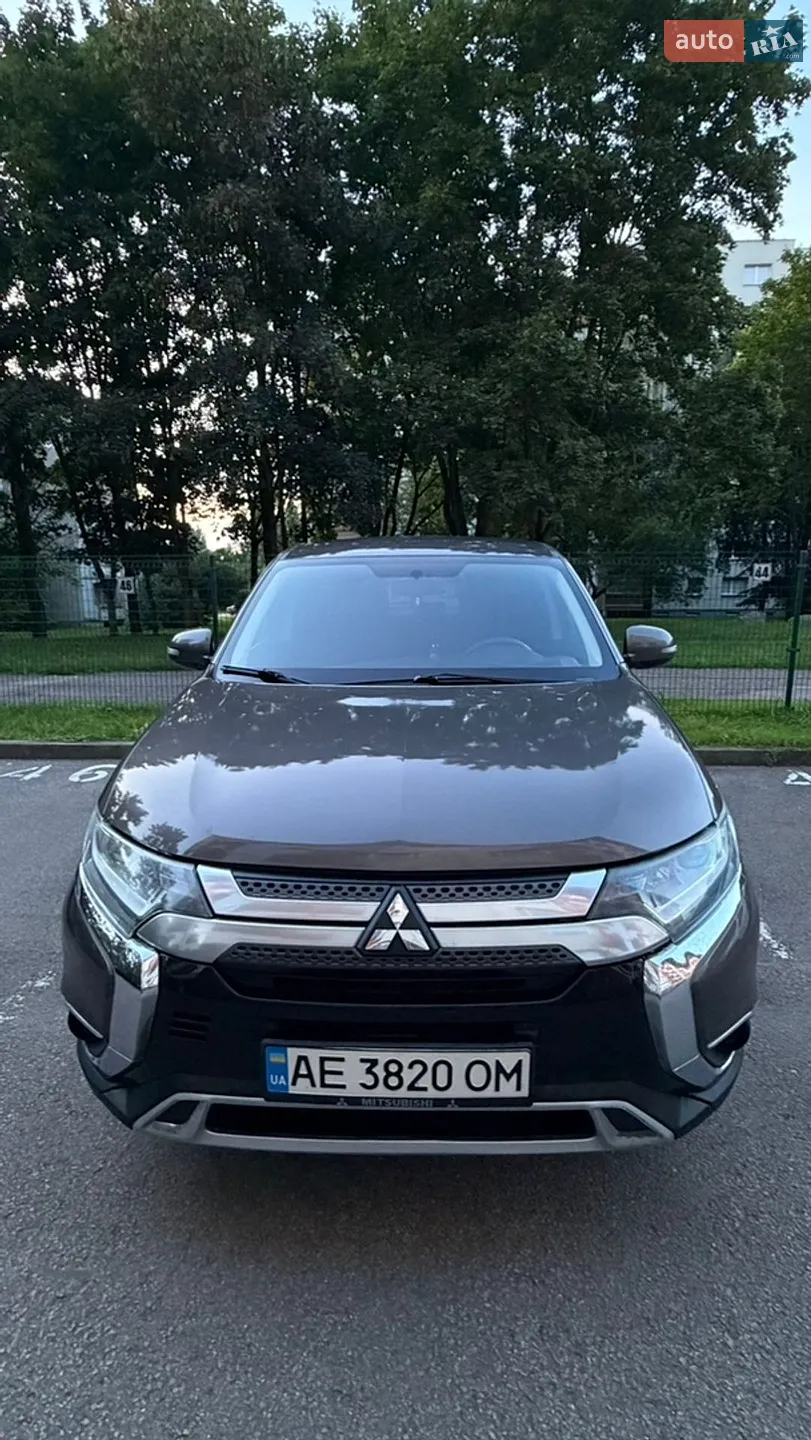 2018 Mitsubishi Outlander - мініатюра 10