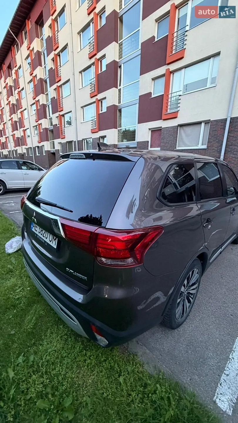 2018 Mitsubishi Outlander - мініатюра 6