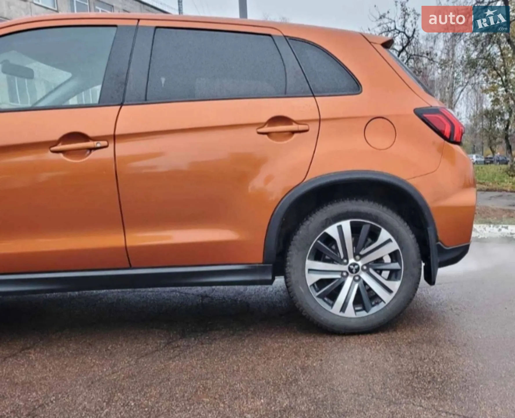 2019 Mitsubishi Outlander - мініатюра 3