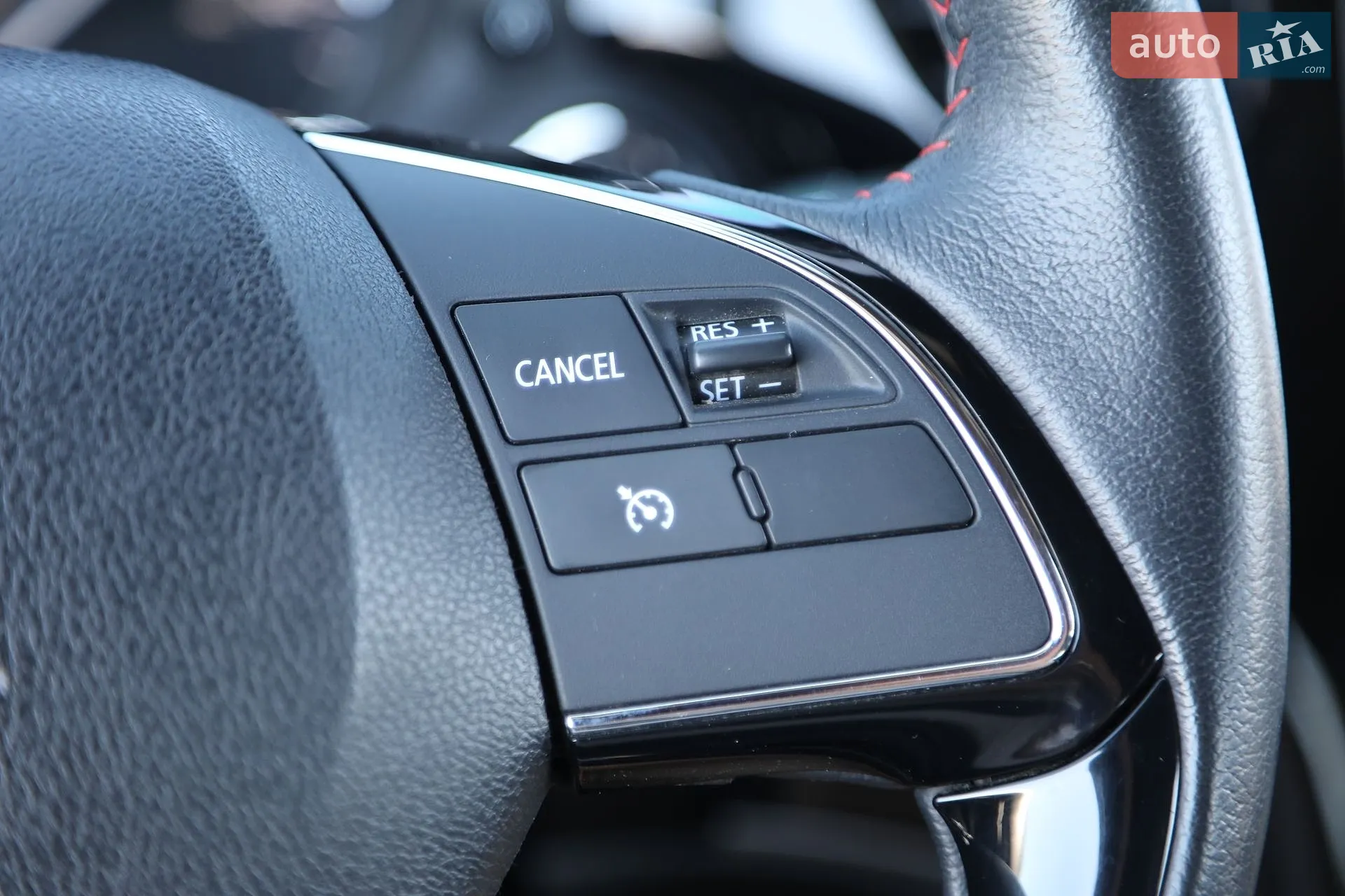 2020 Mitsubishi Outlander - мініатюра 29