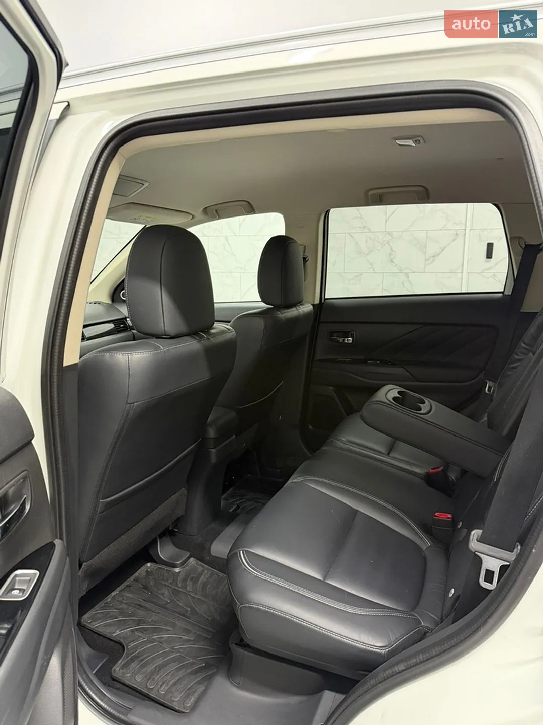 2016 Mitsubishi Outlander - мініатюра 40