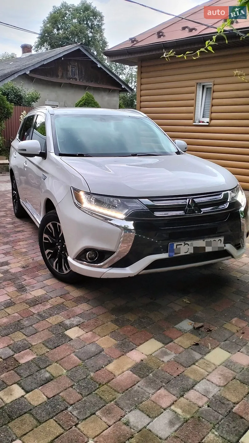 2017 Mitsubishi Outlander - мініатюра 18