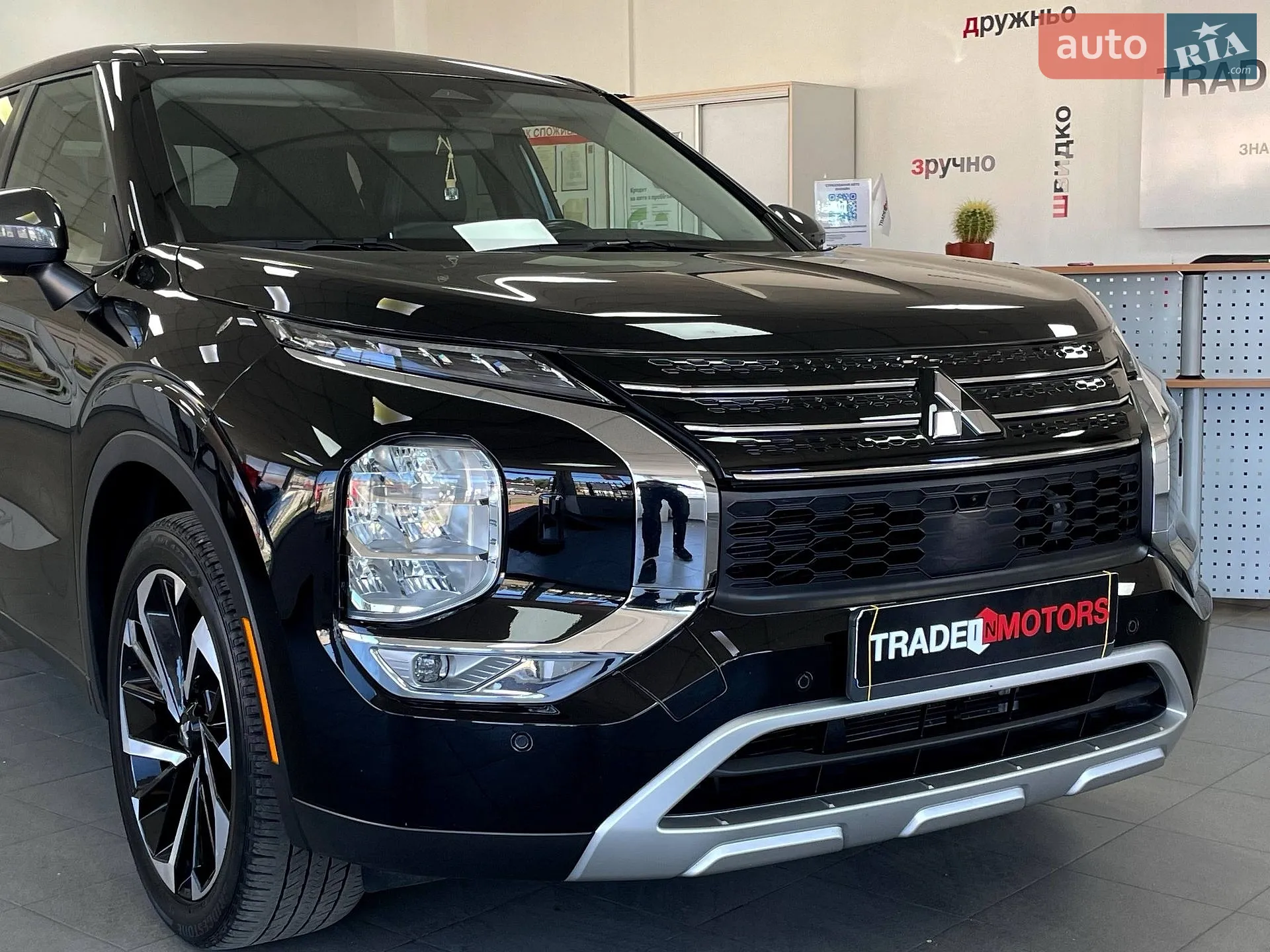 2022 Mitsubishi Outlander - мініатюра 2