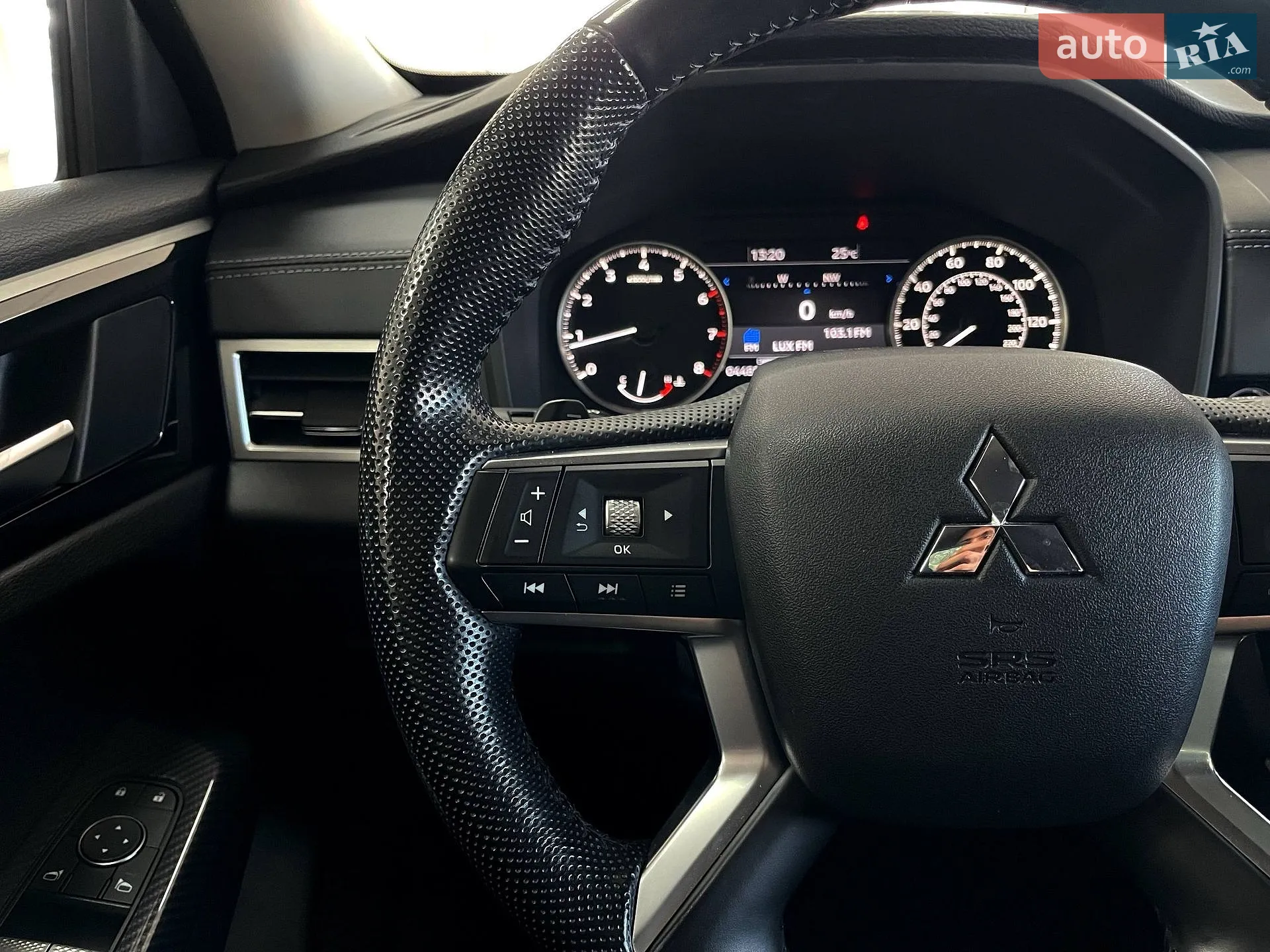 2022 Mitsubishi Outlander - мініатюра 23