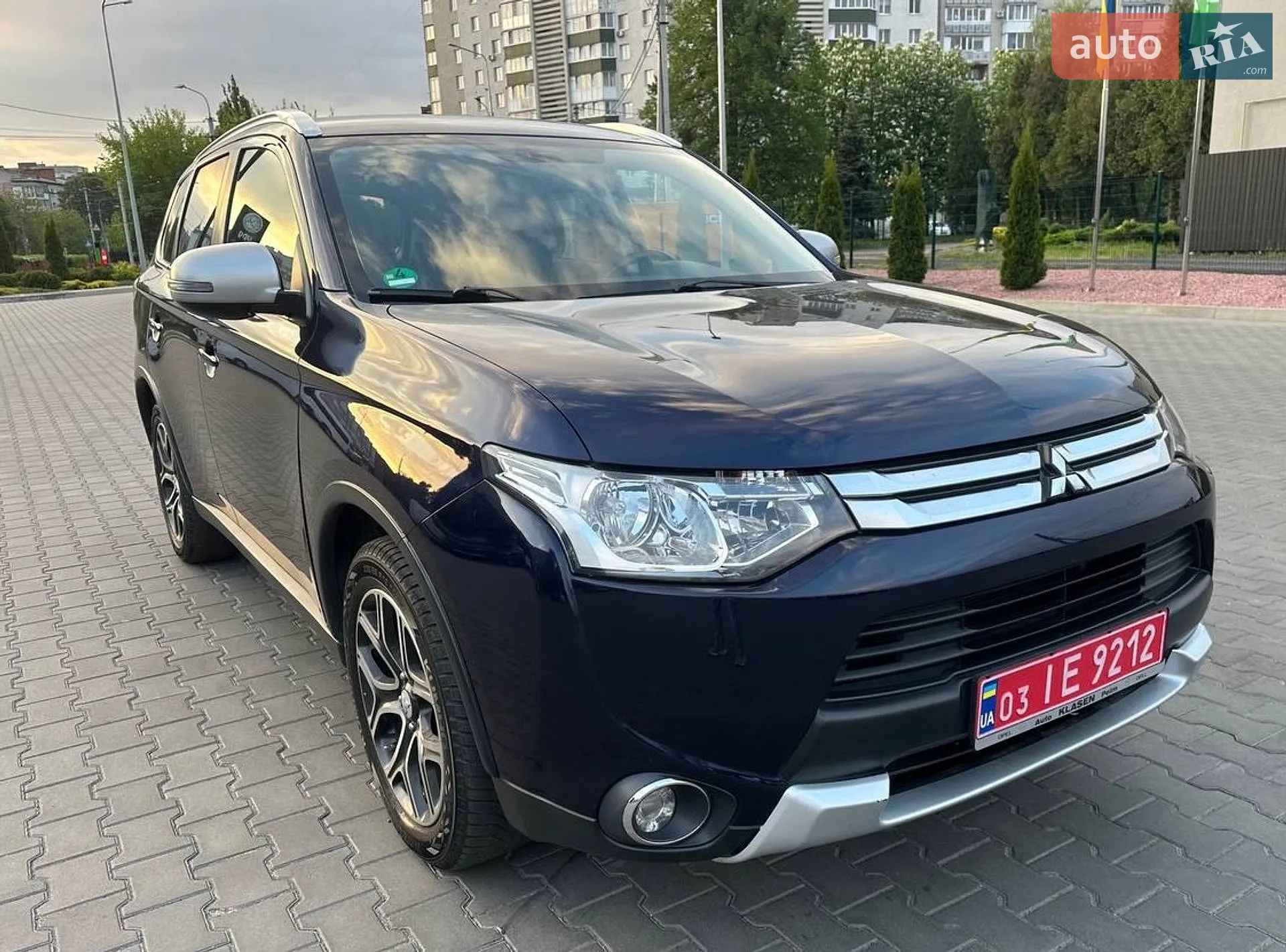 2015 Mitsubishi Outlander - мініатюра 30