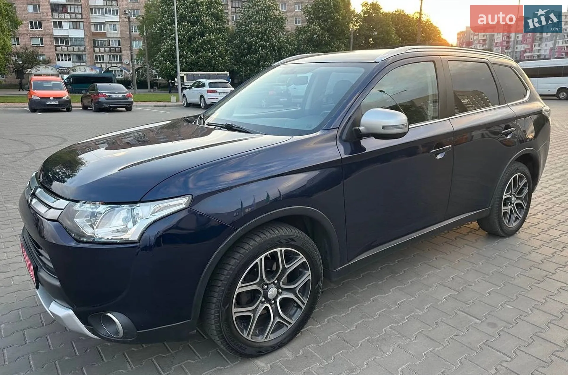 2015 Mitsubishi Outlander - мініатюра 3
